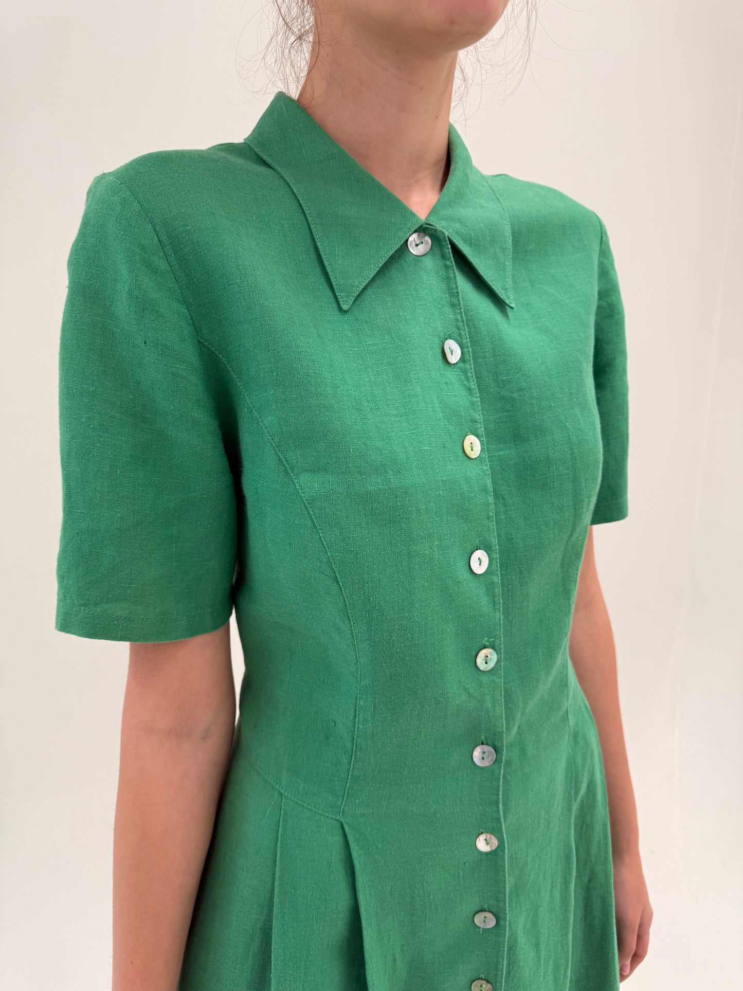 Rochie maxi din in excepțional cu buzunare și croi cambrat