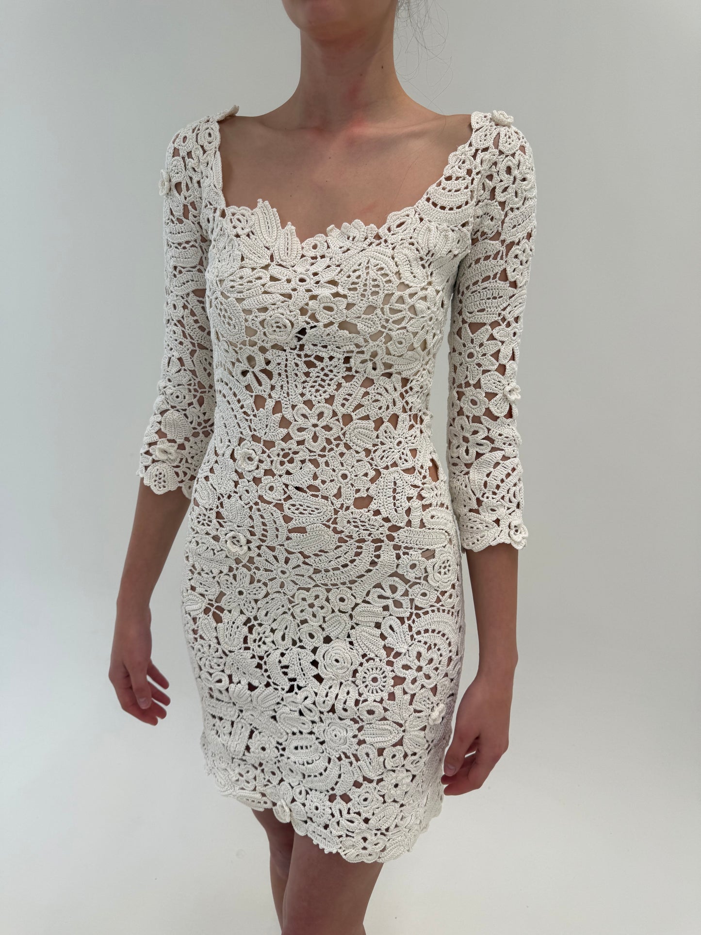 Rochie din macrame excepțional de bumbac lucrată manual