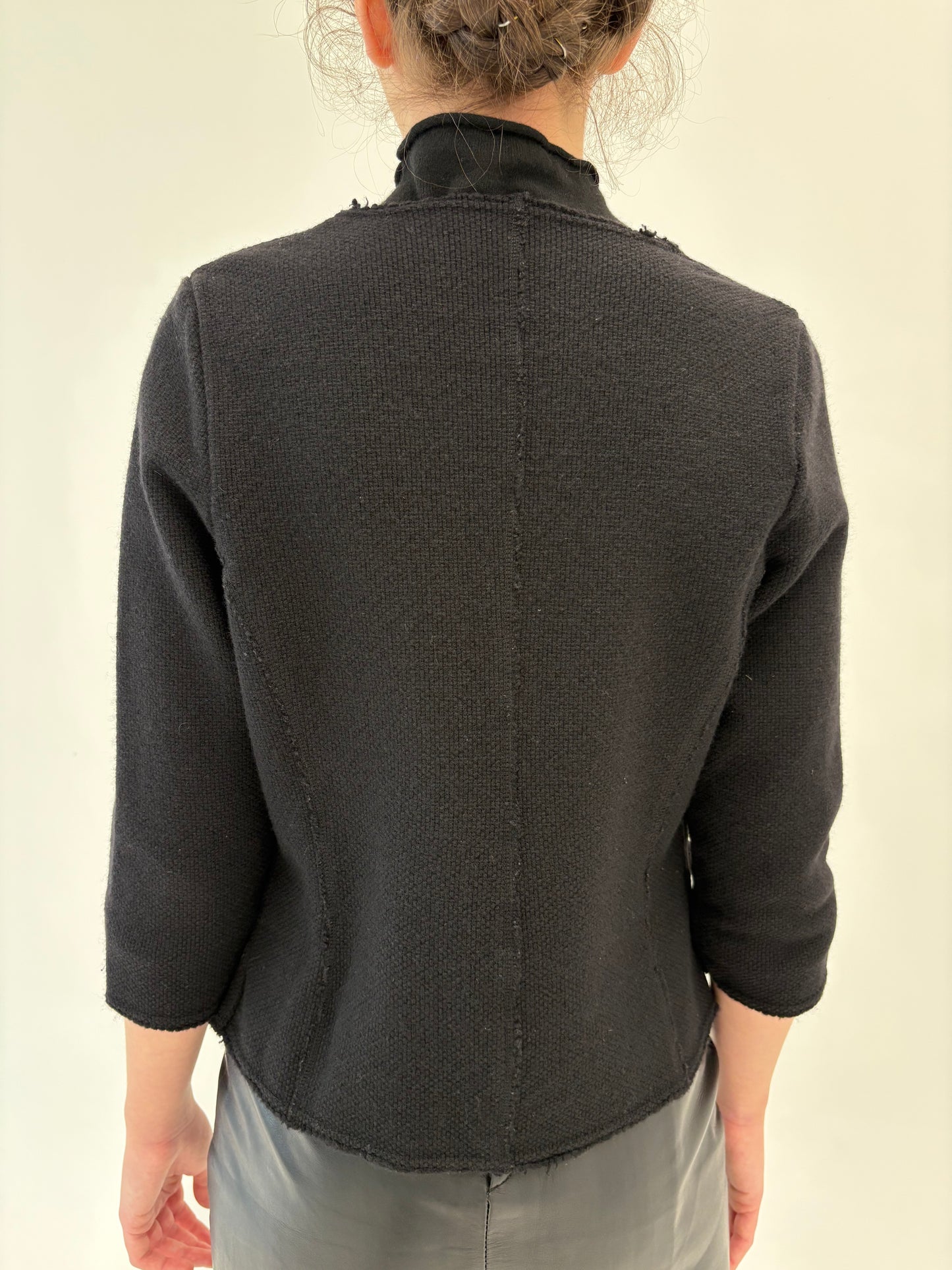 Jacheta ultra premium italiană cu mânecă 3/4 și jabou din lana de gramaj mare