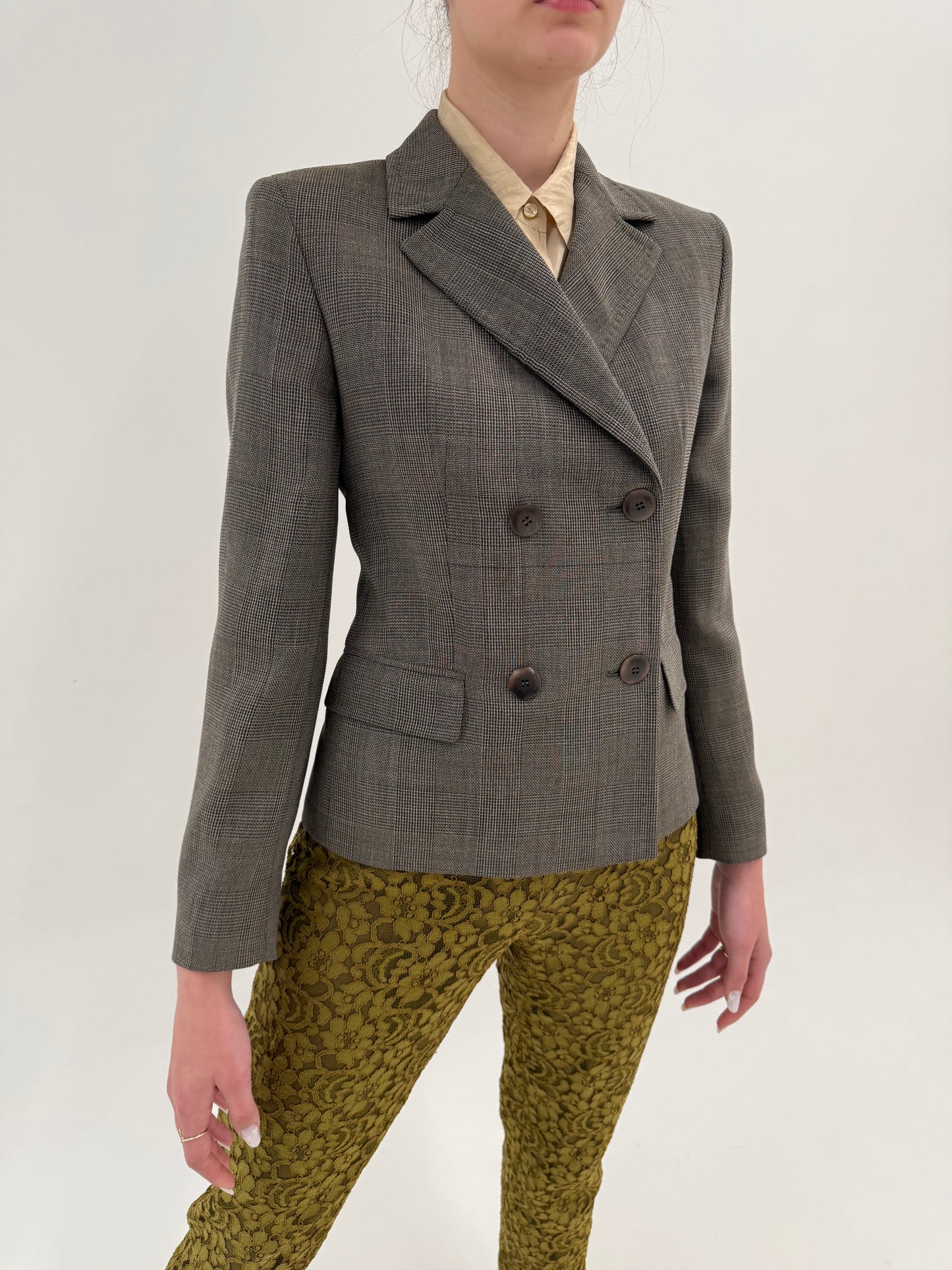 Sacou Max Mara în model iconic cambrat cu închidere dublă