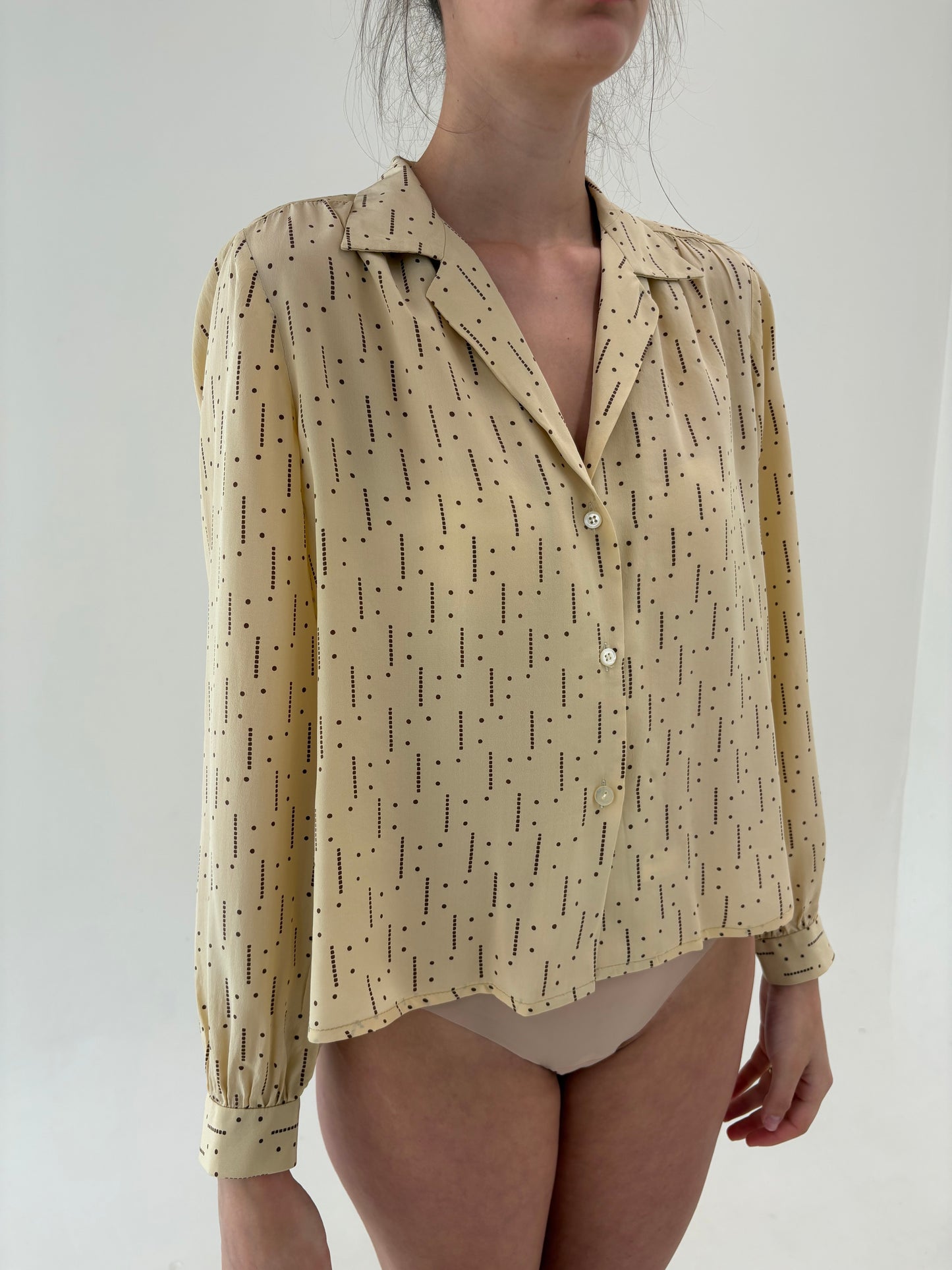 Cămașa vintage camel din mătase naturală în croi lejer