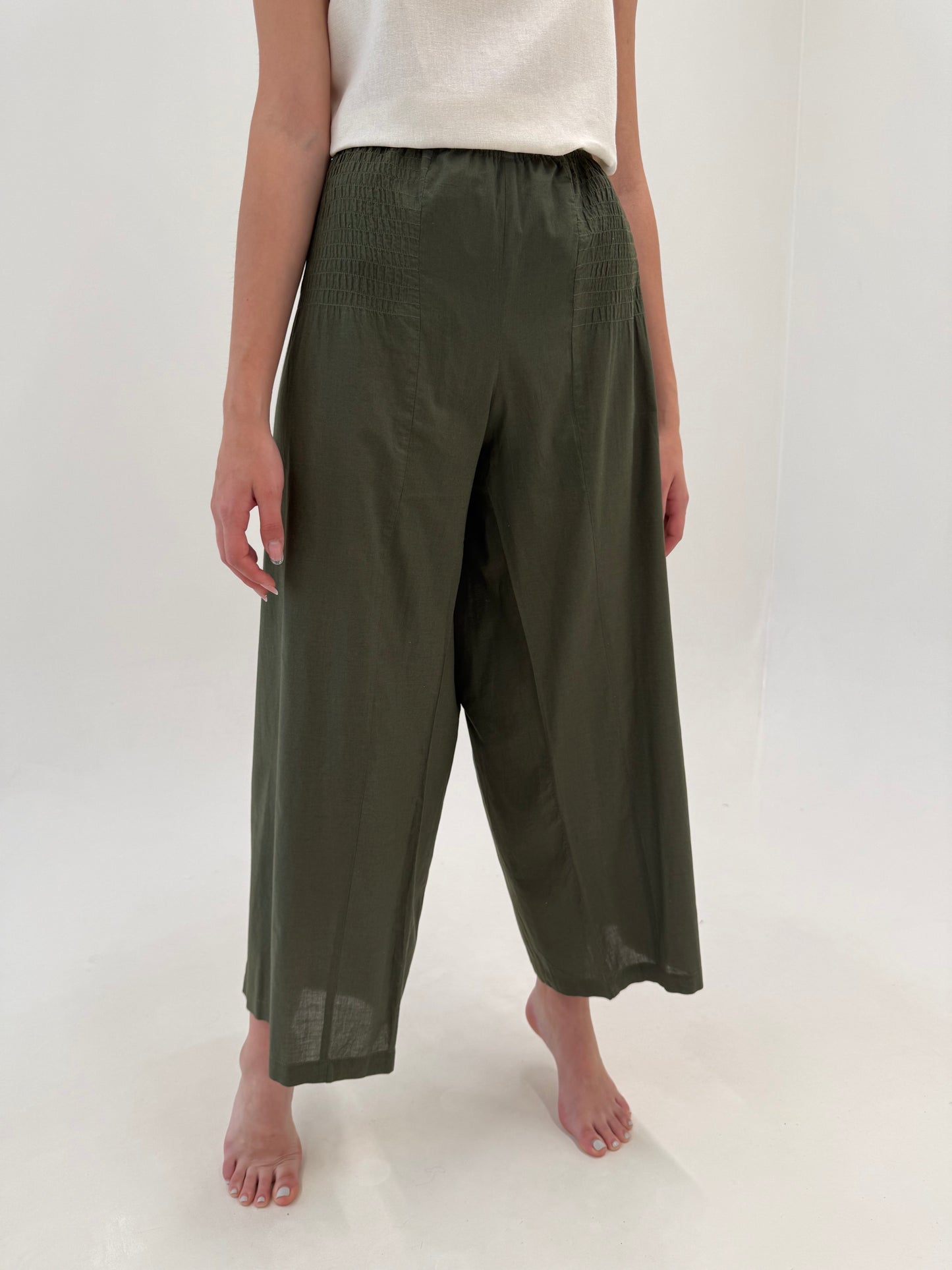 Pantaloni petite din panzica vaporoasă de bumbac cu talie ultra elastică