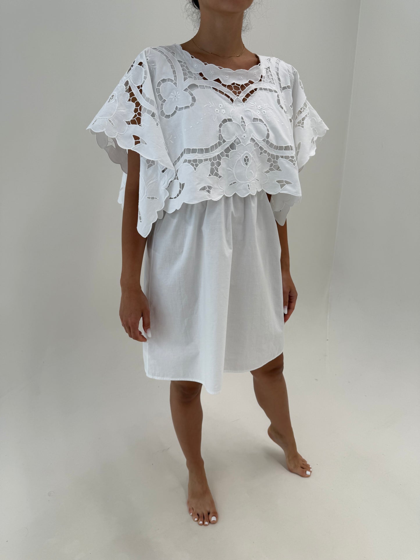 Rochie bijuterie din pânză de bumbac cu broderie manuală excepțională