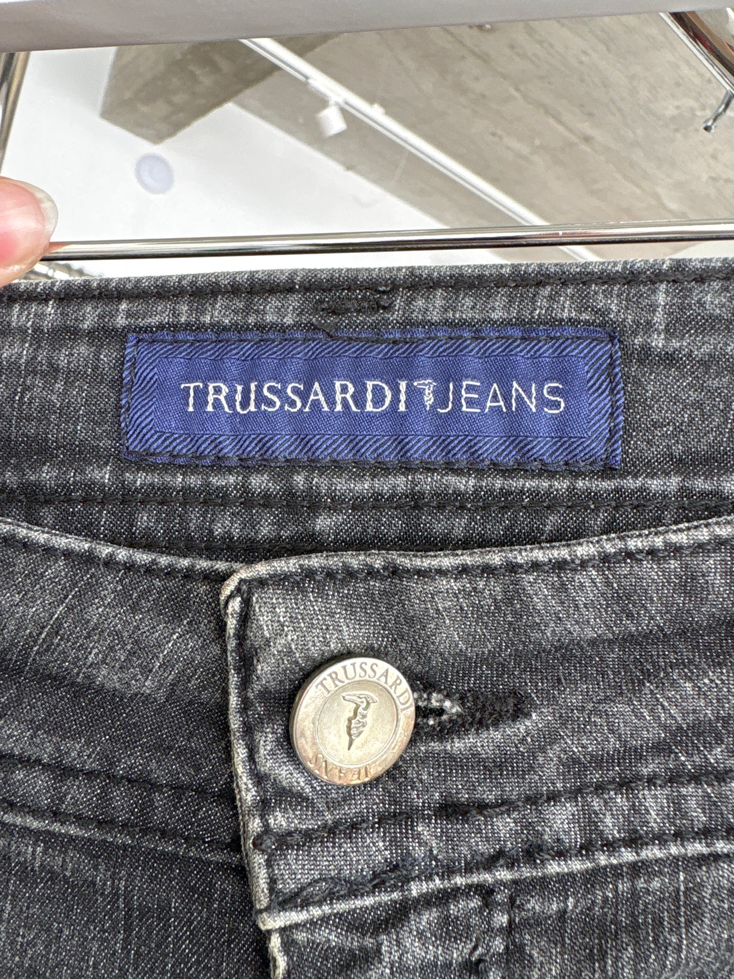 Jeans modelatori luxury Trussardi in croi și wash clasic