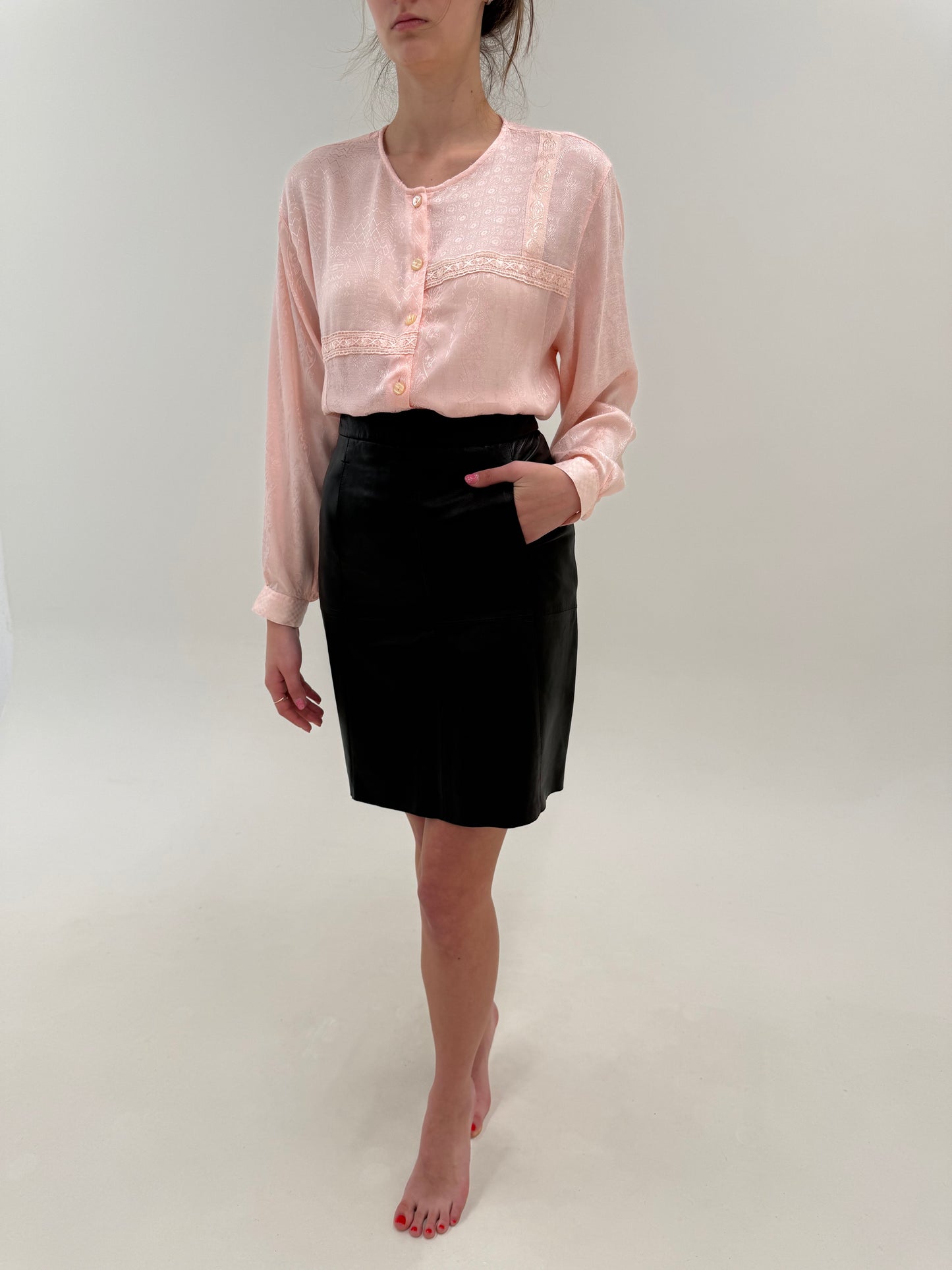 Fustă din piele naturală dark chocolate brown cu buzunare în croi ușor A-line