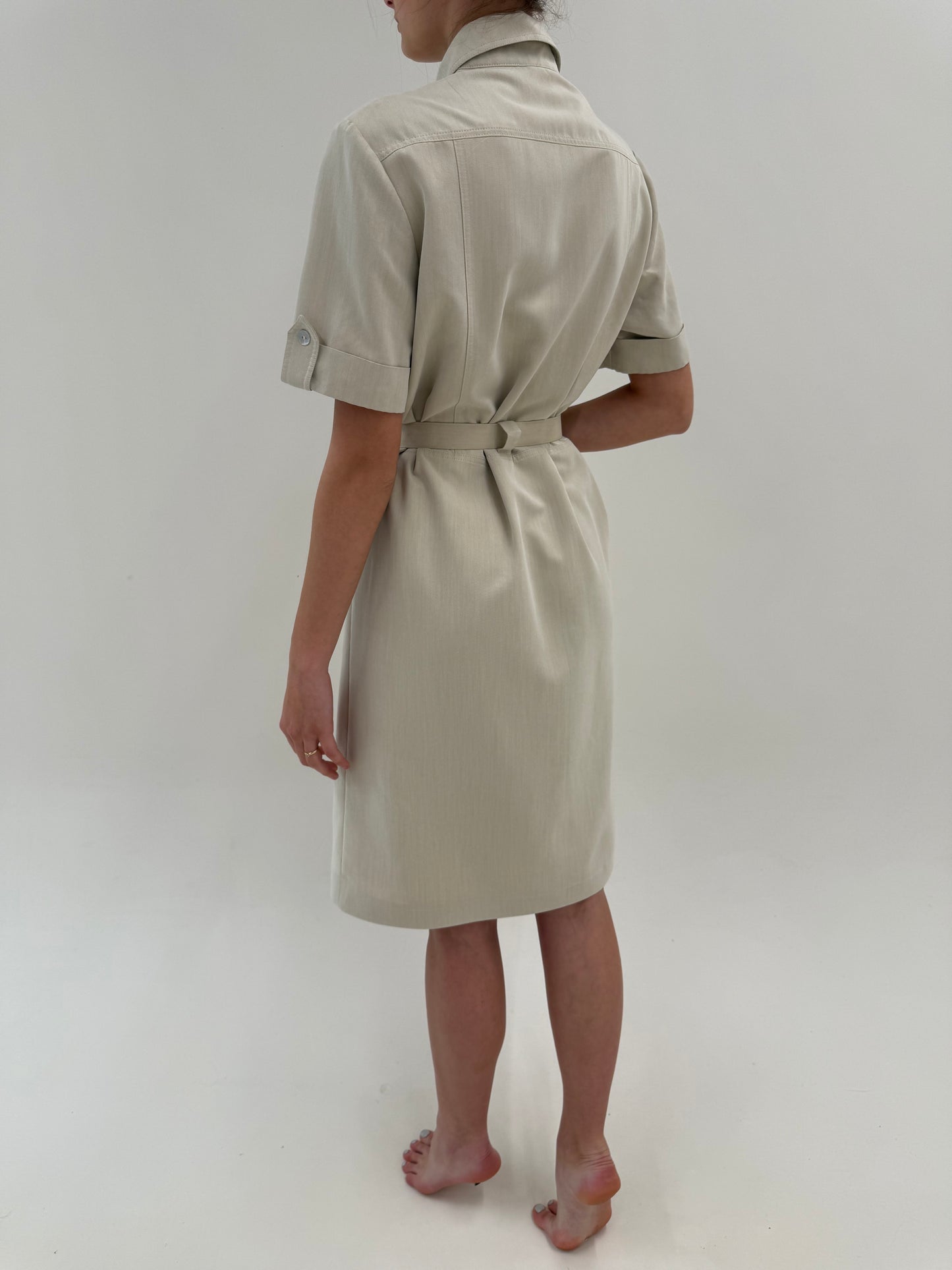 Rochie vintage în stil Safari sand nude din pânză extrafina și nasturi mother of pearl