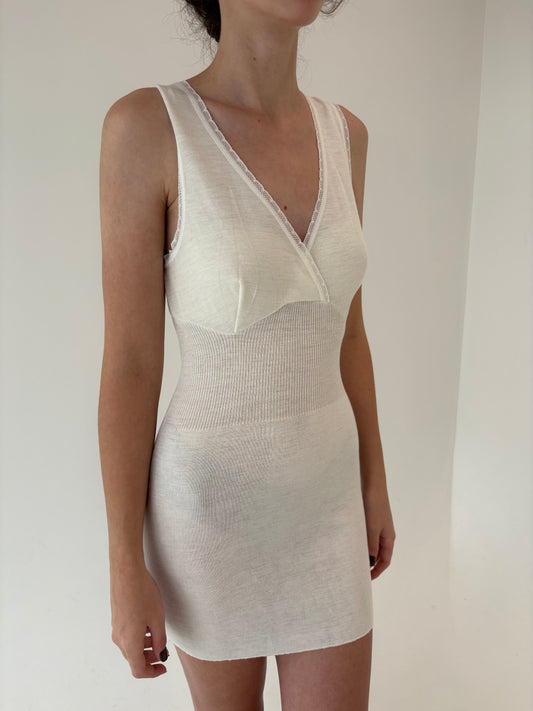 Top lung cambrat tip furou din lana extrafina