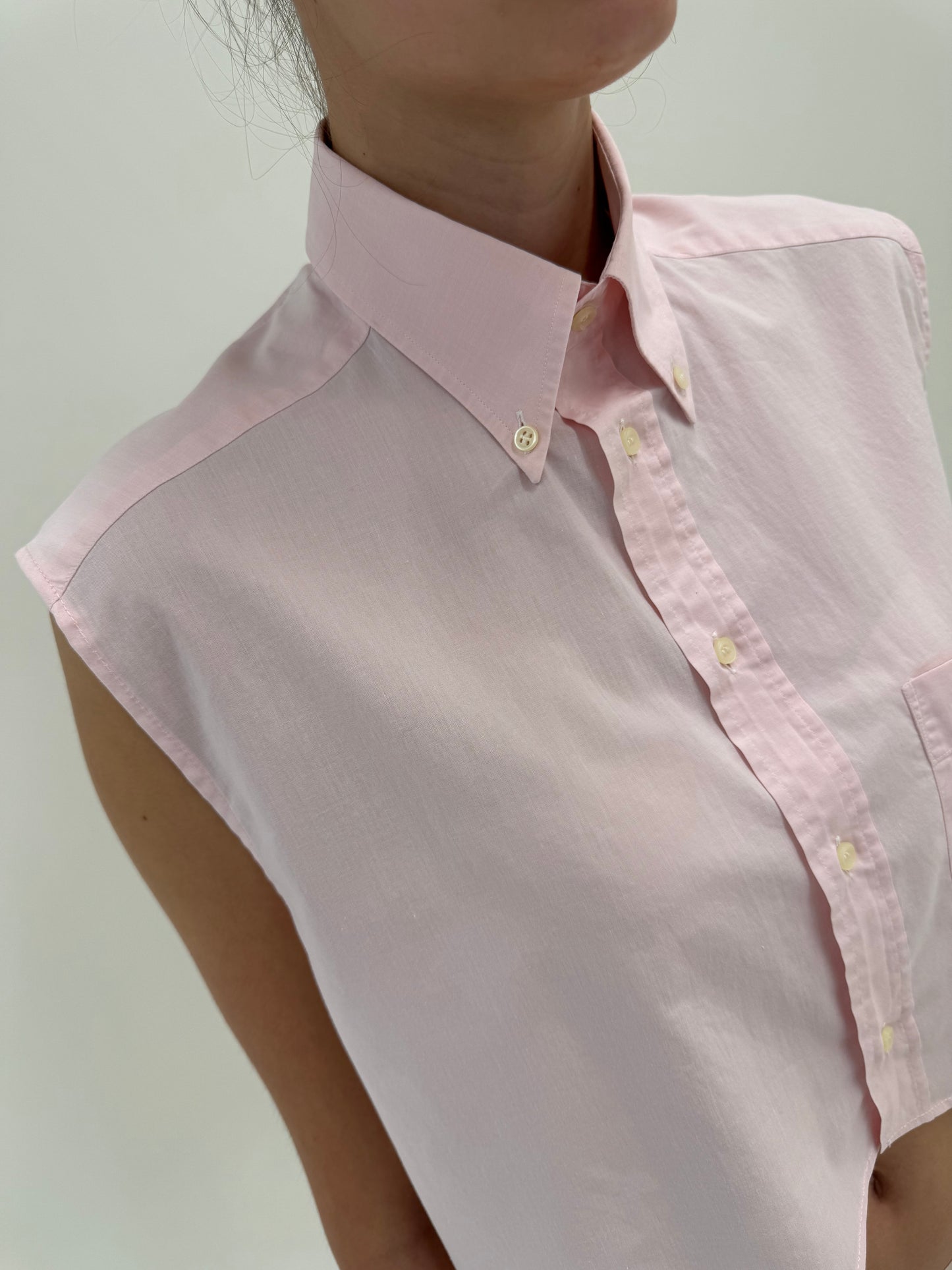 Cămașa Valentino powder pink in croi cropped din cel mai din bumbac
