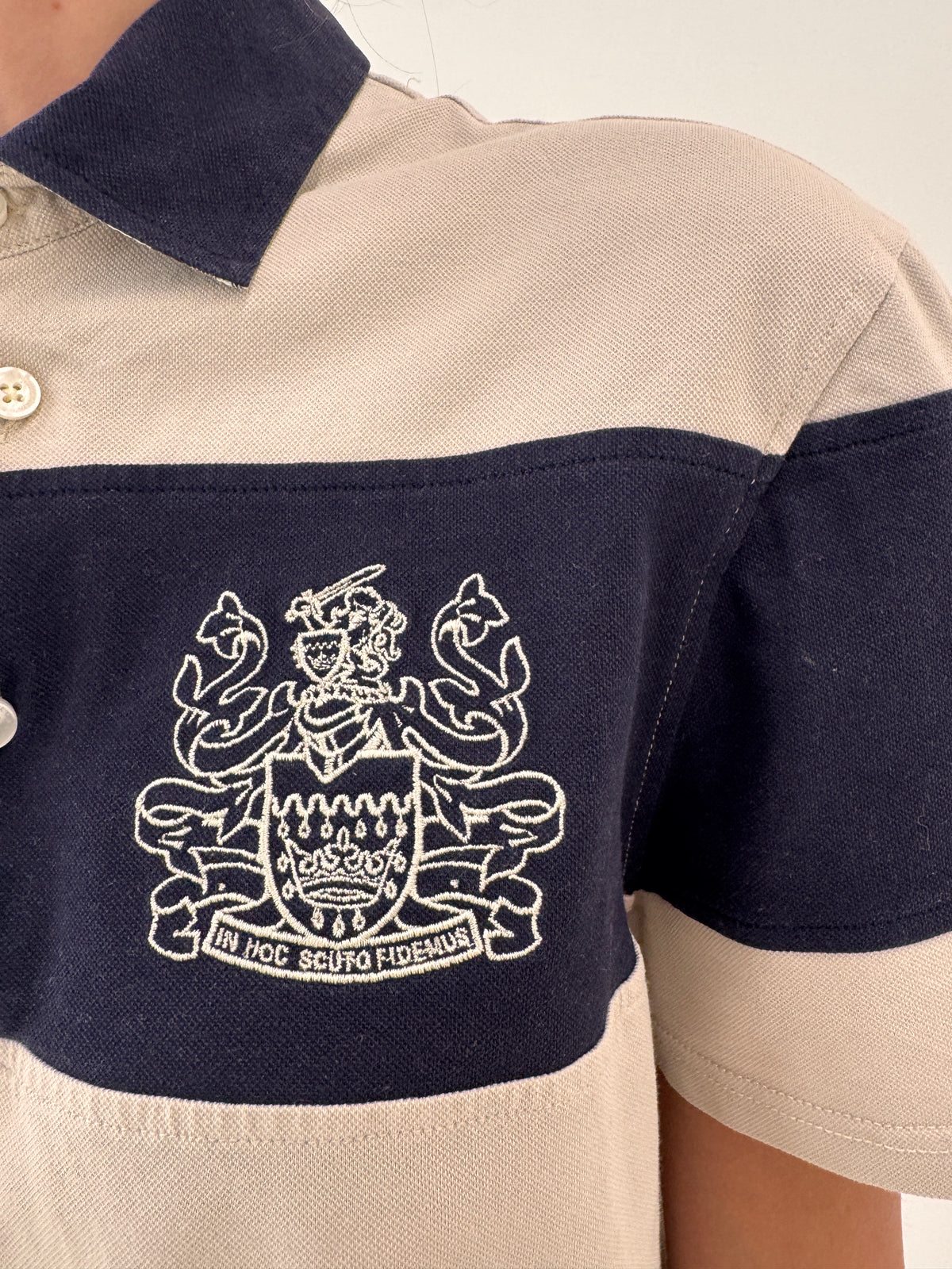 Top polo de brand luxury Aquascutum colorblock off white cu Navy
