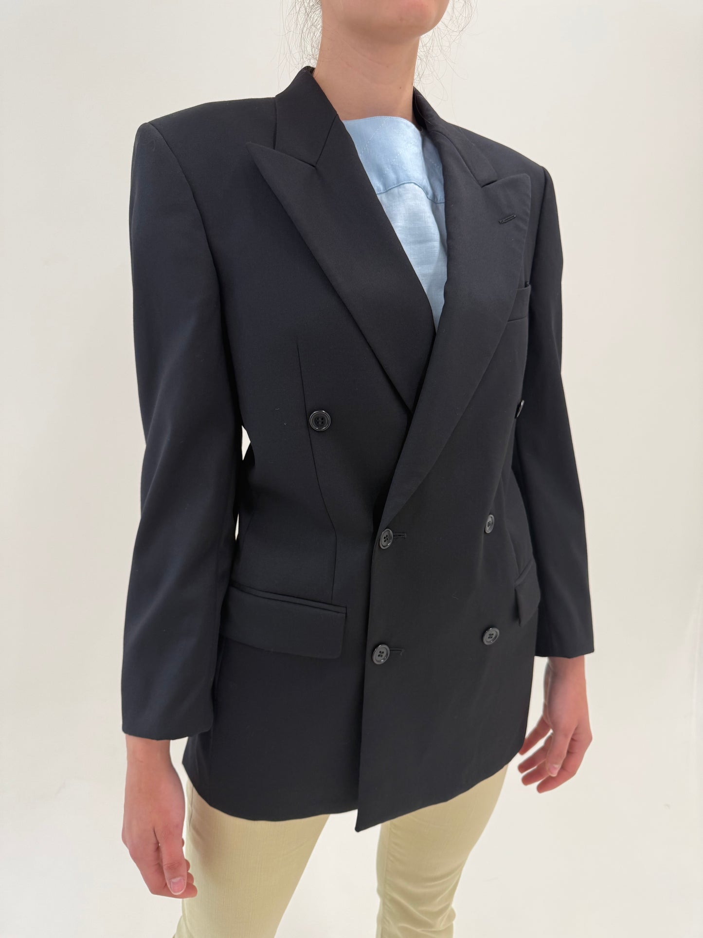 Sacou vintage Valentino de sezon cald cu închidere dublă în croi actual