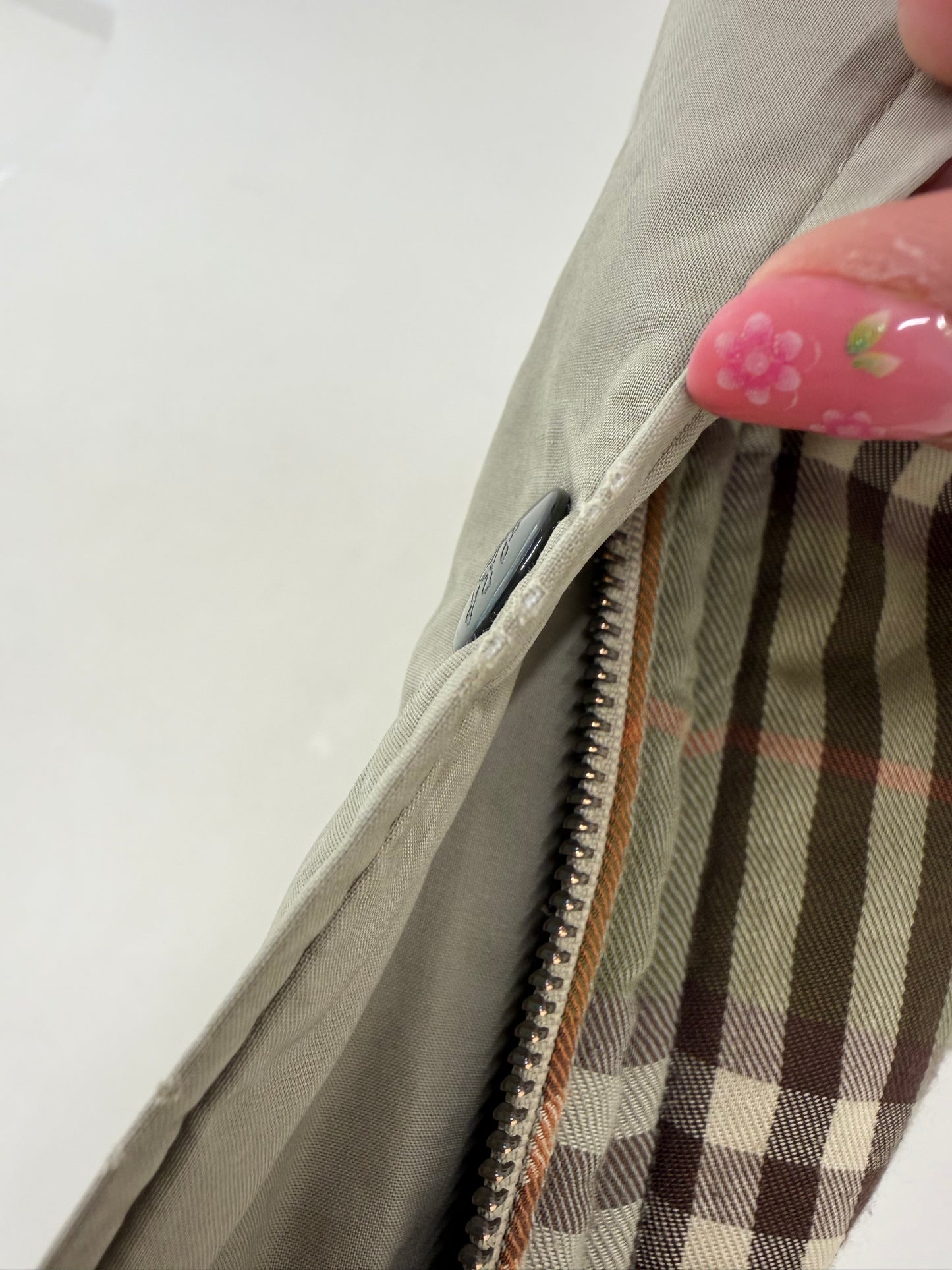 Parka vintage Burberry very light sage green cu glugă