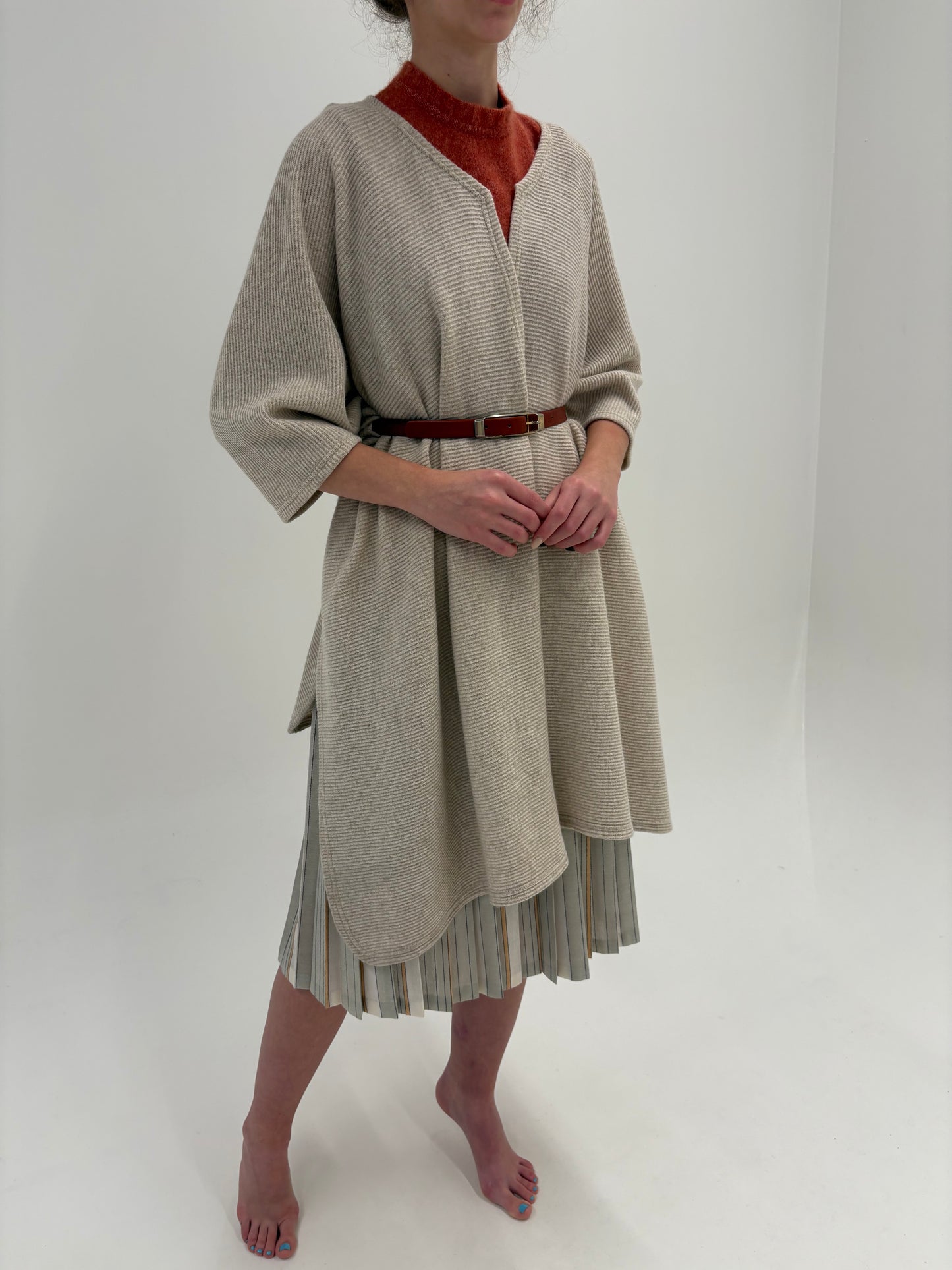 Capa lunga camel din tricot de lana extrafina