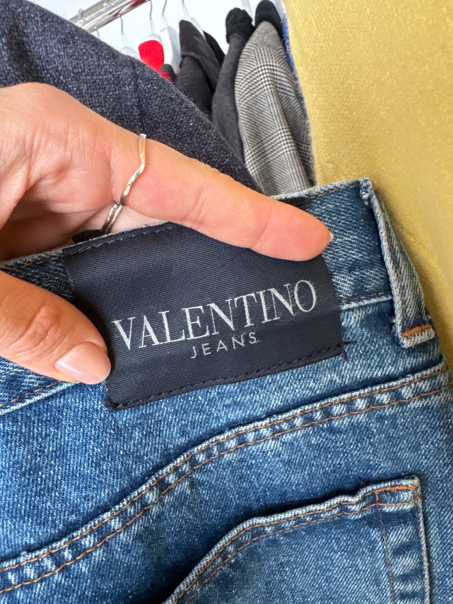 Jeans vintage Valentino clasic wash cu talie înaltă slim straight leg