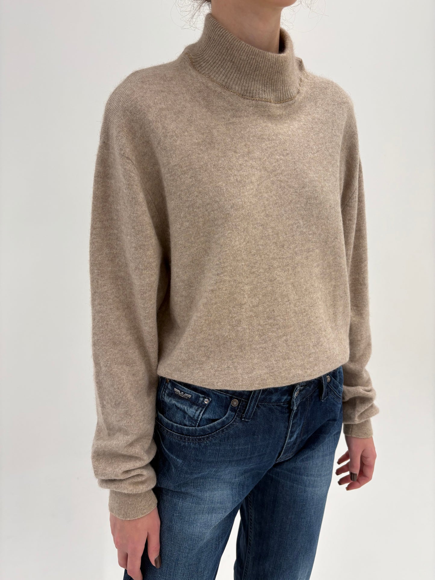 Maleta tall nude din cașmir multiply