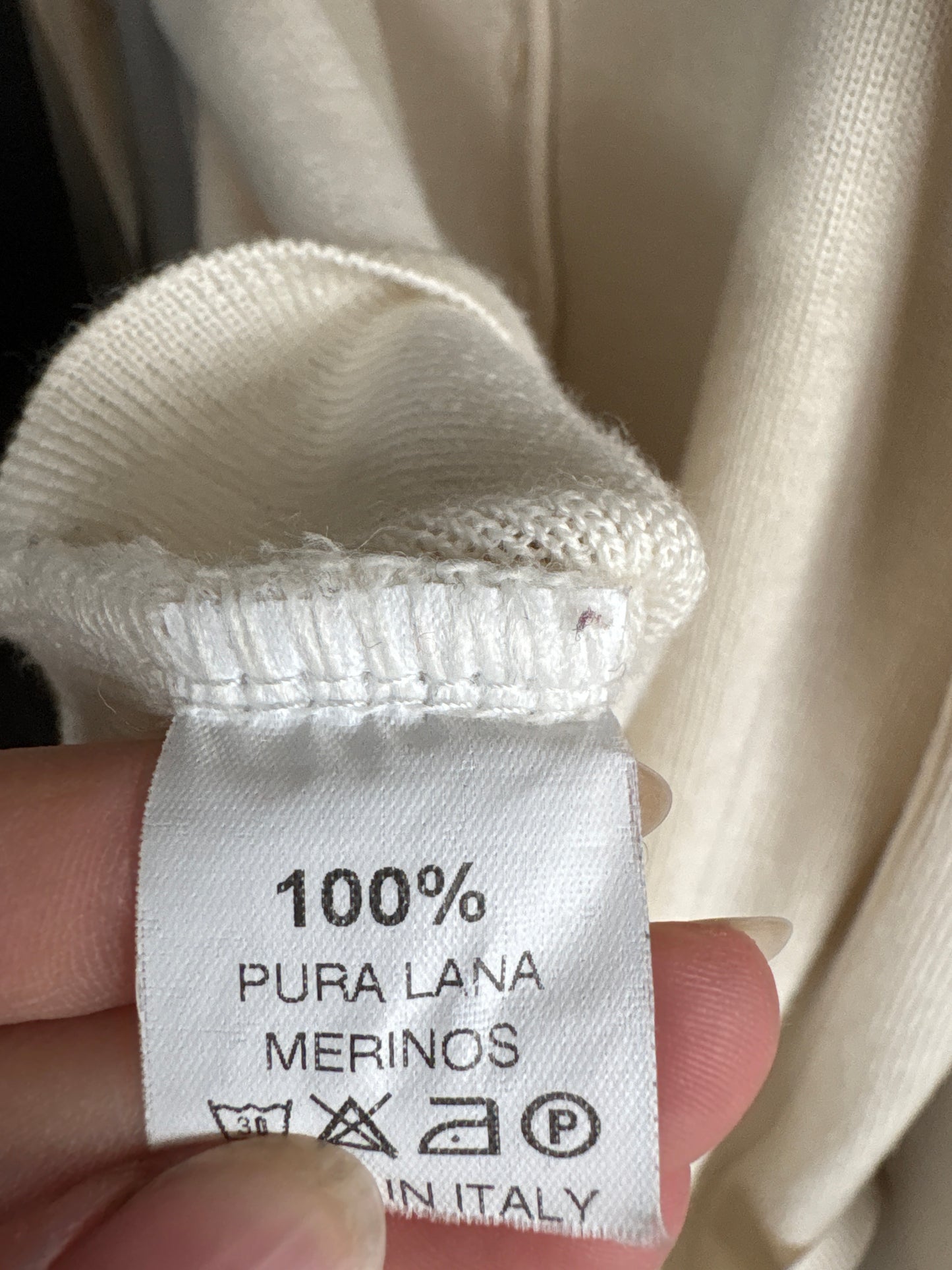 Cardigan italian din lana merino extrafina de gramaj mare