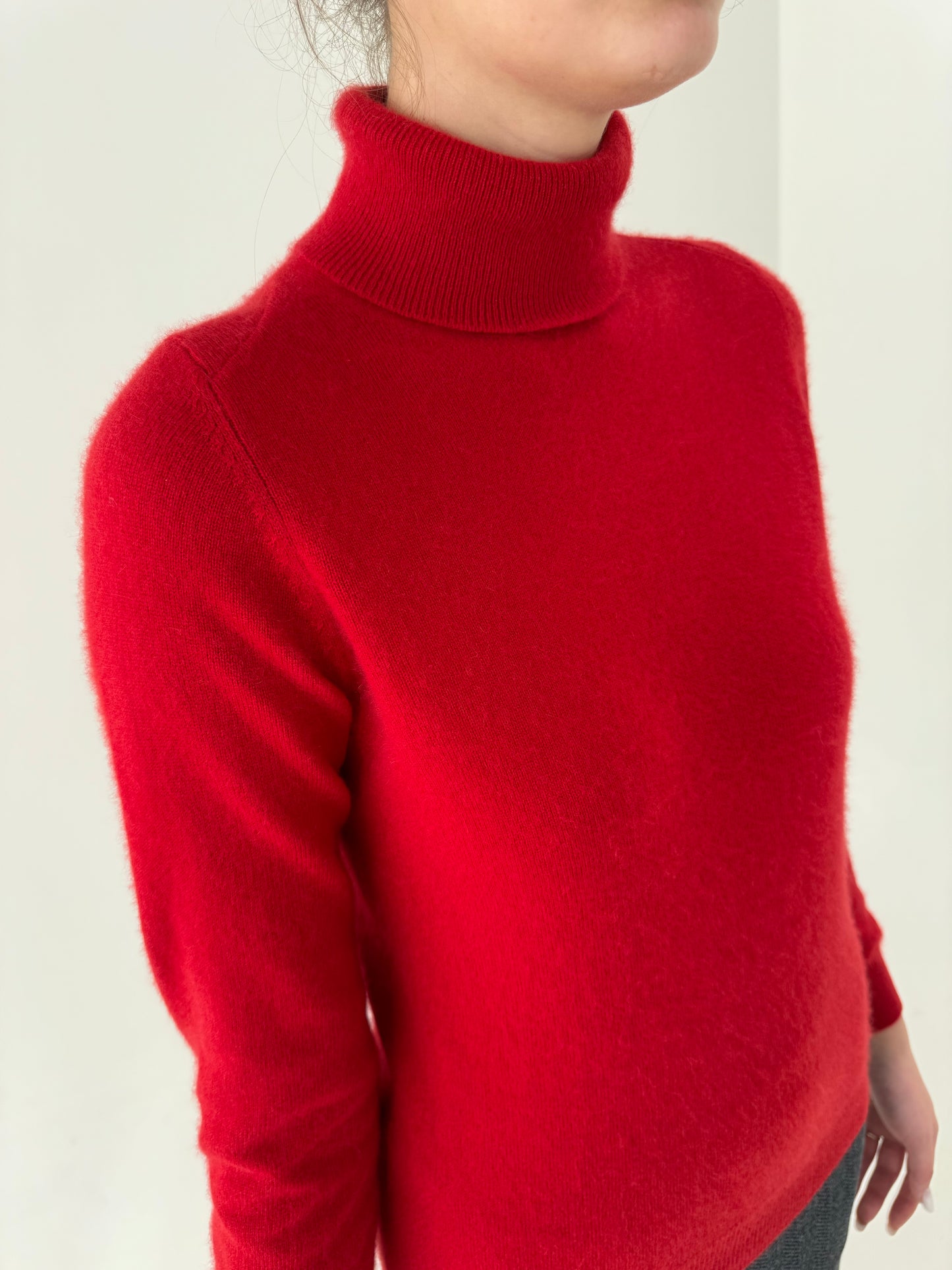 Maleta roșu tare din cașmir cu manșete îngustate