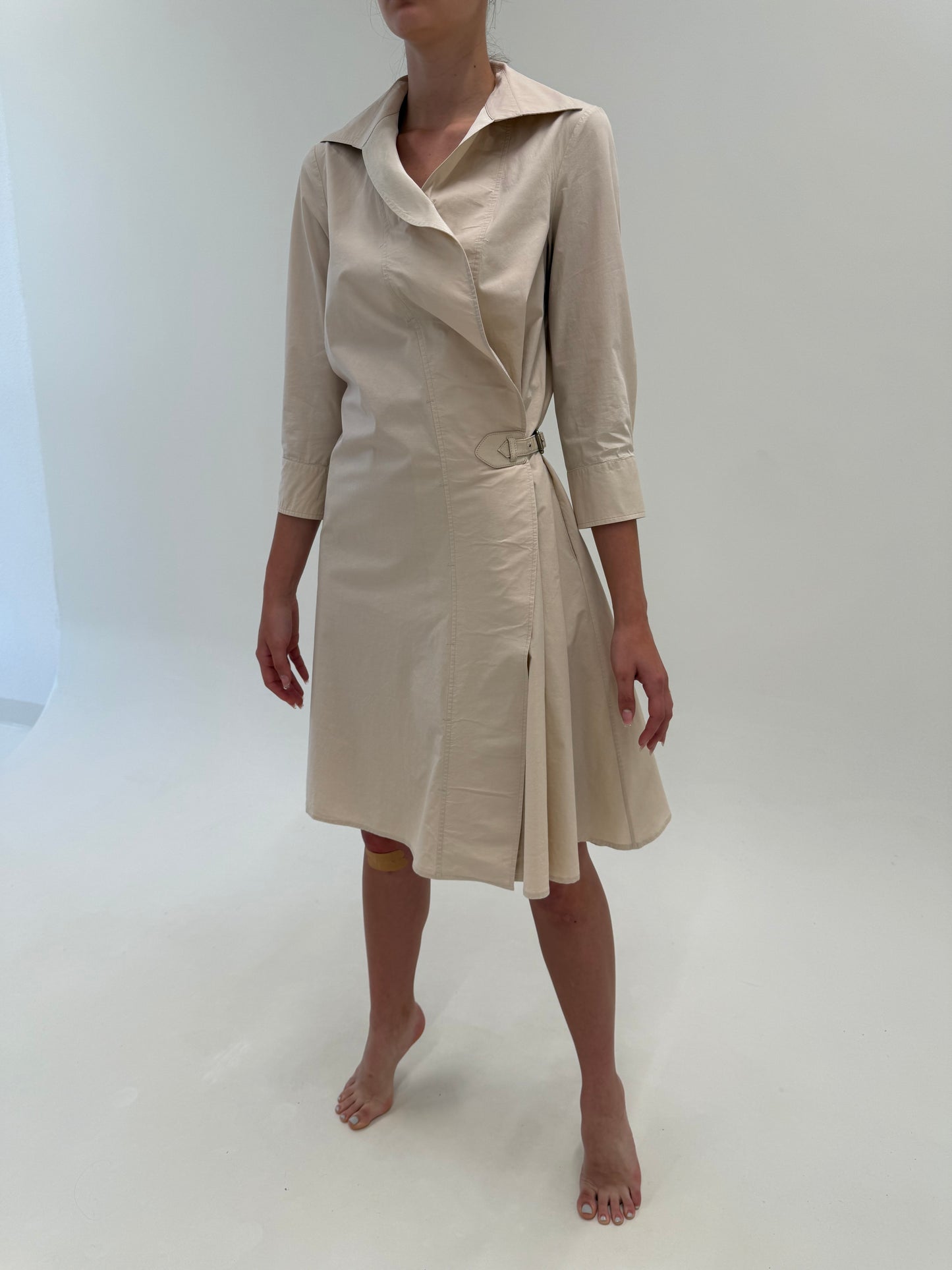 Rochie nude Salvatore Ferragamo în croi cambrat petrecut
