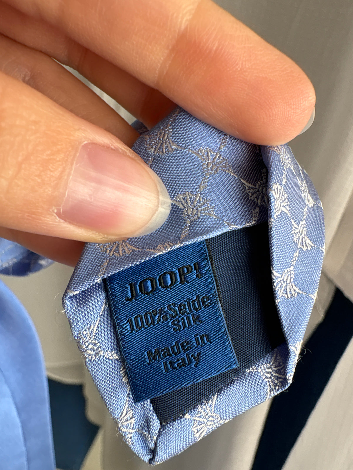 Cravata Joop din mătase naturală jacquard albastru cu silver gray