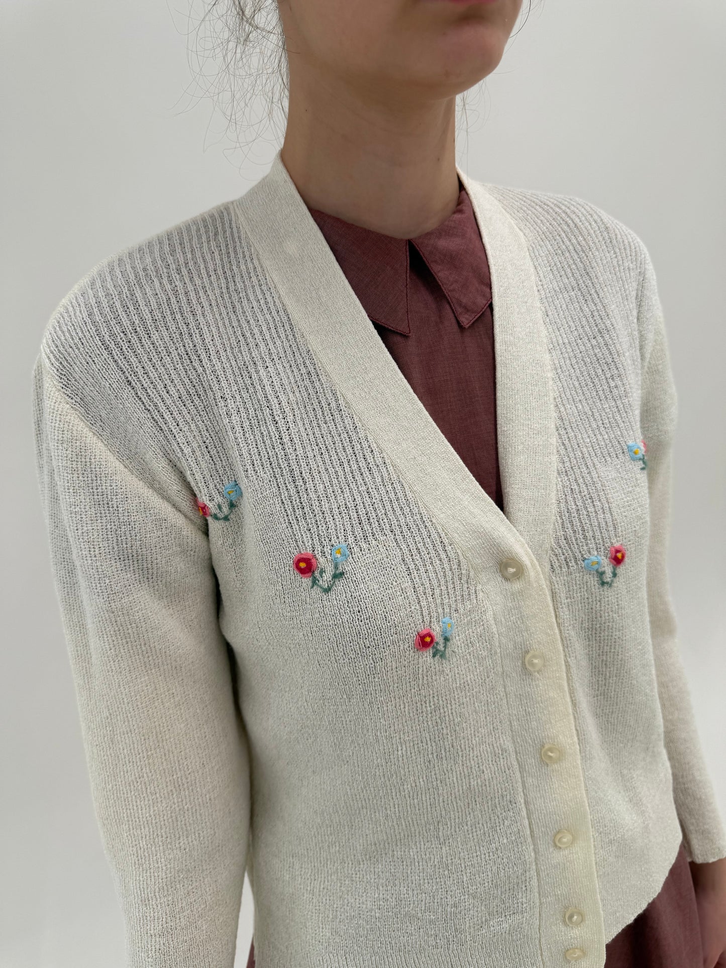 Cardigan vintage butter white din jerse crisp de bumbac cu broderie manuală