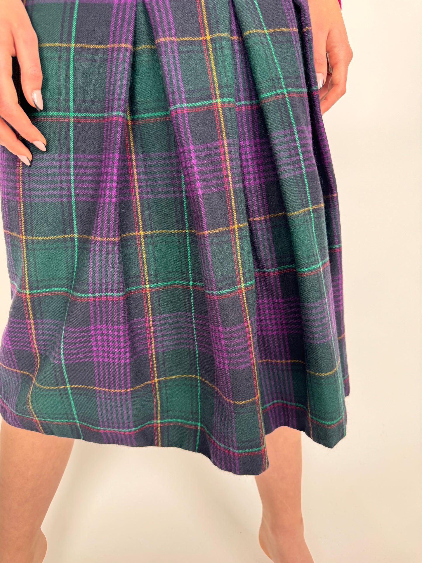 Fustă vintage din Tartan plin de lana extrafina în culori tari