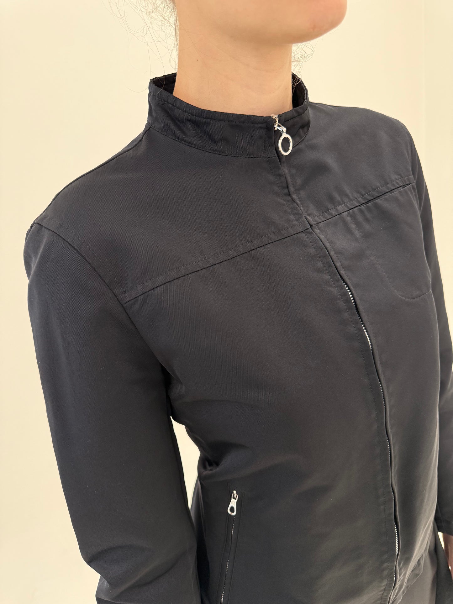 Jacheta impermeabilă de vară Max&Co by Max Mara neagră in croi ușor cambrat