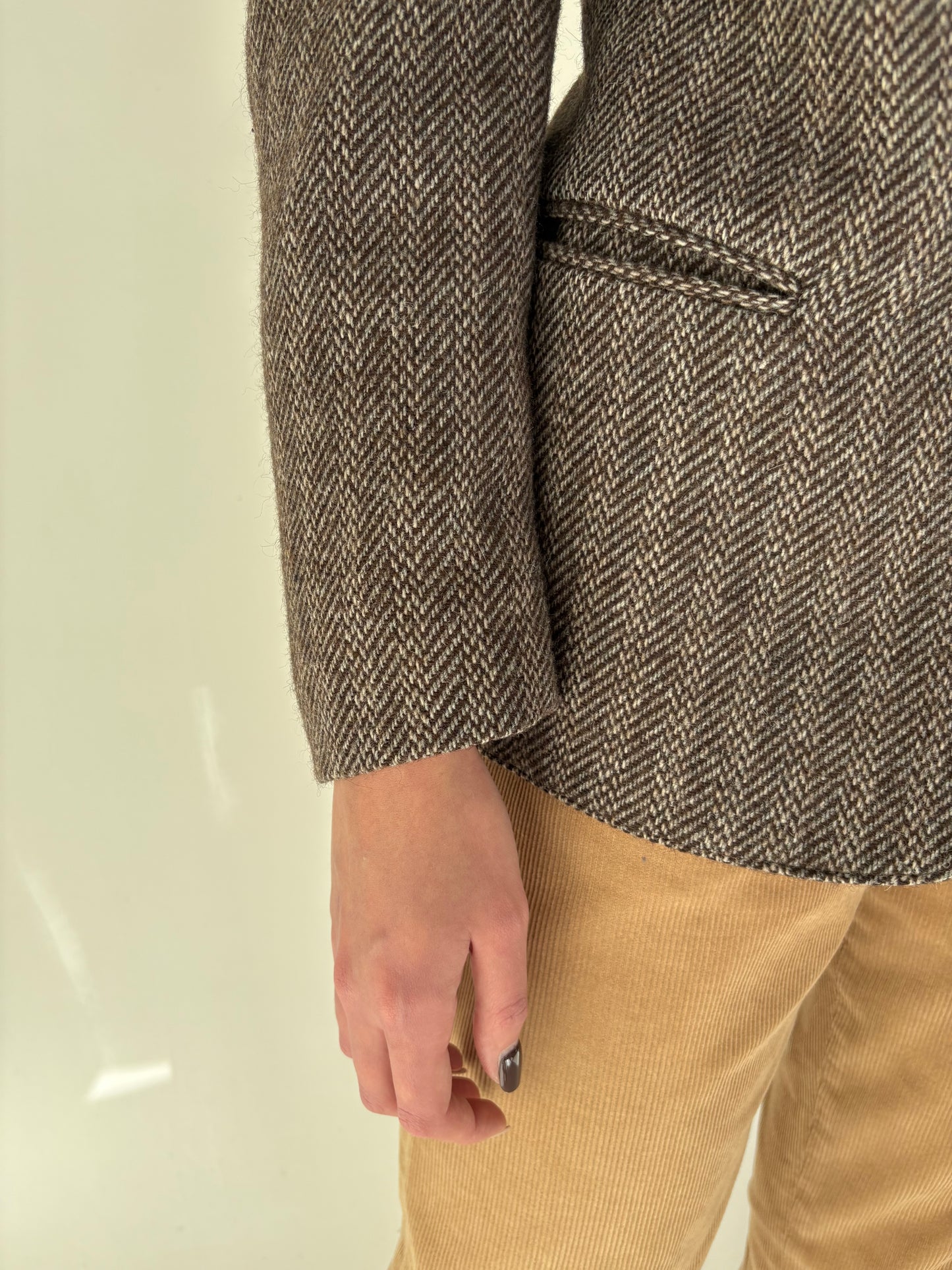 Sacou gros din teeed Chevron de lana în nuanțe neutre