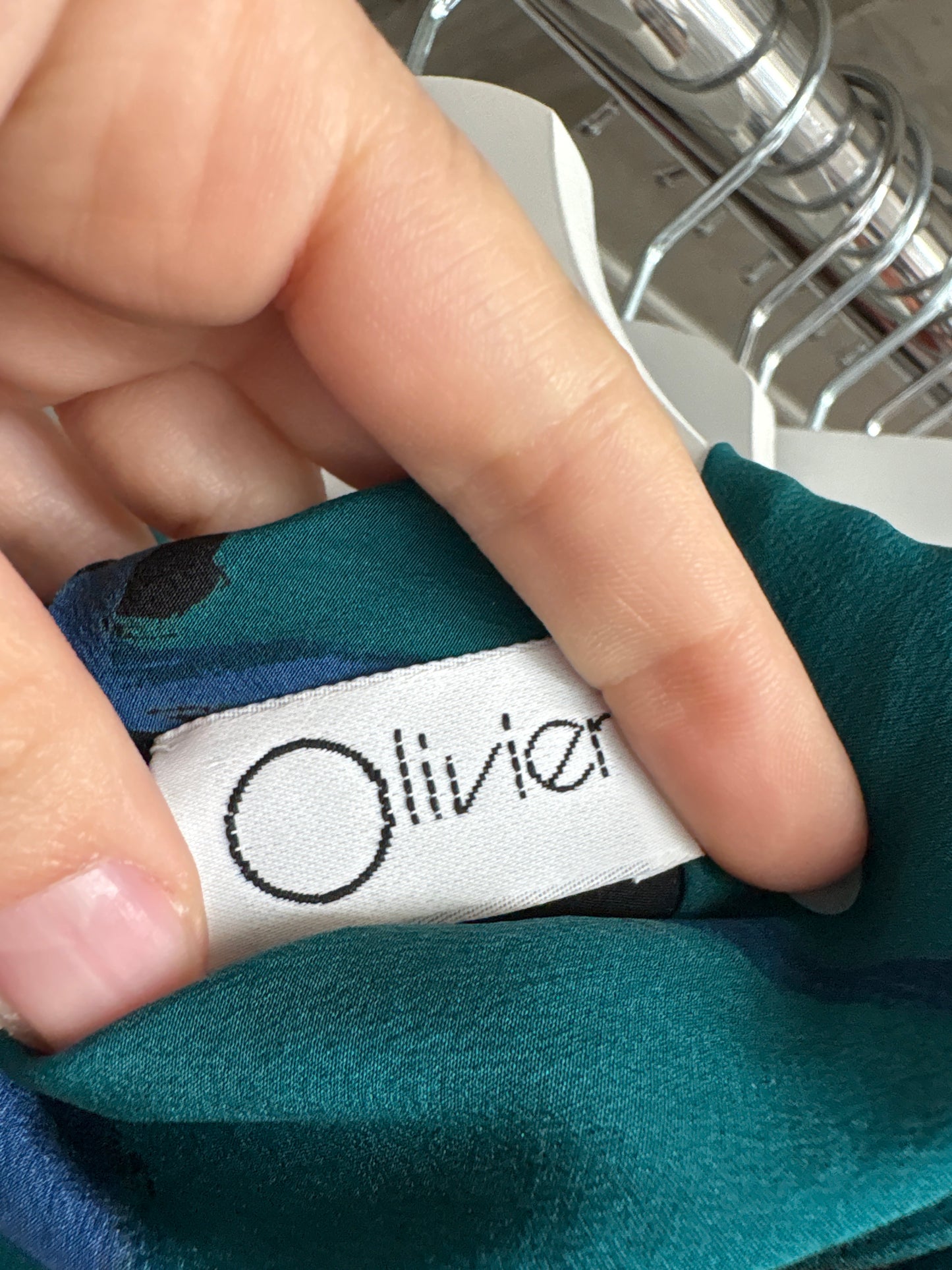 Rochie vintage din mătase naturală cu talie frinsata și print superb