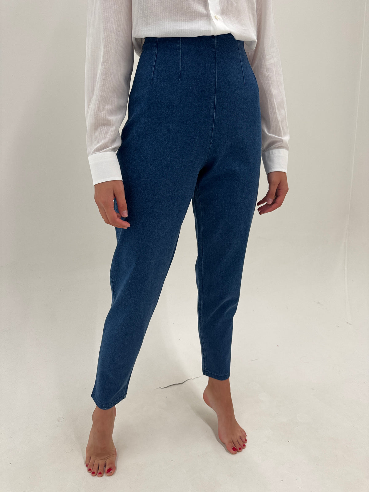 Jeans vintage cu talie extrem de înaltă fără efect prespalat cu solduri generoase