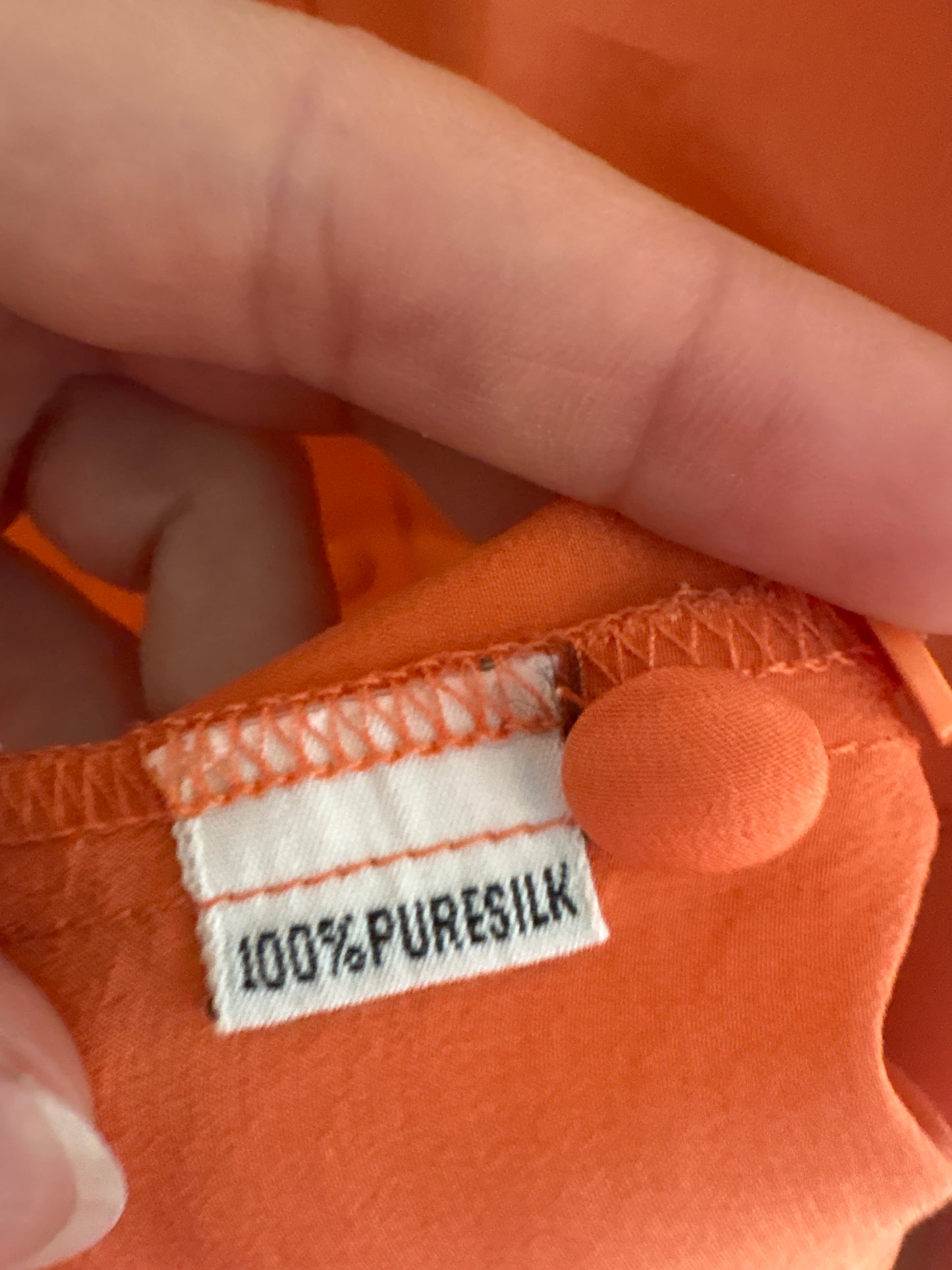 Cămașa oranj din mătase naturală de la business la casual