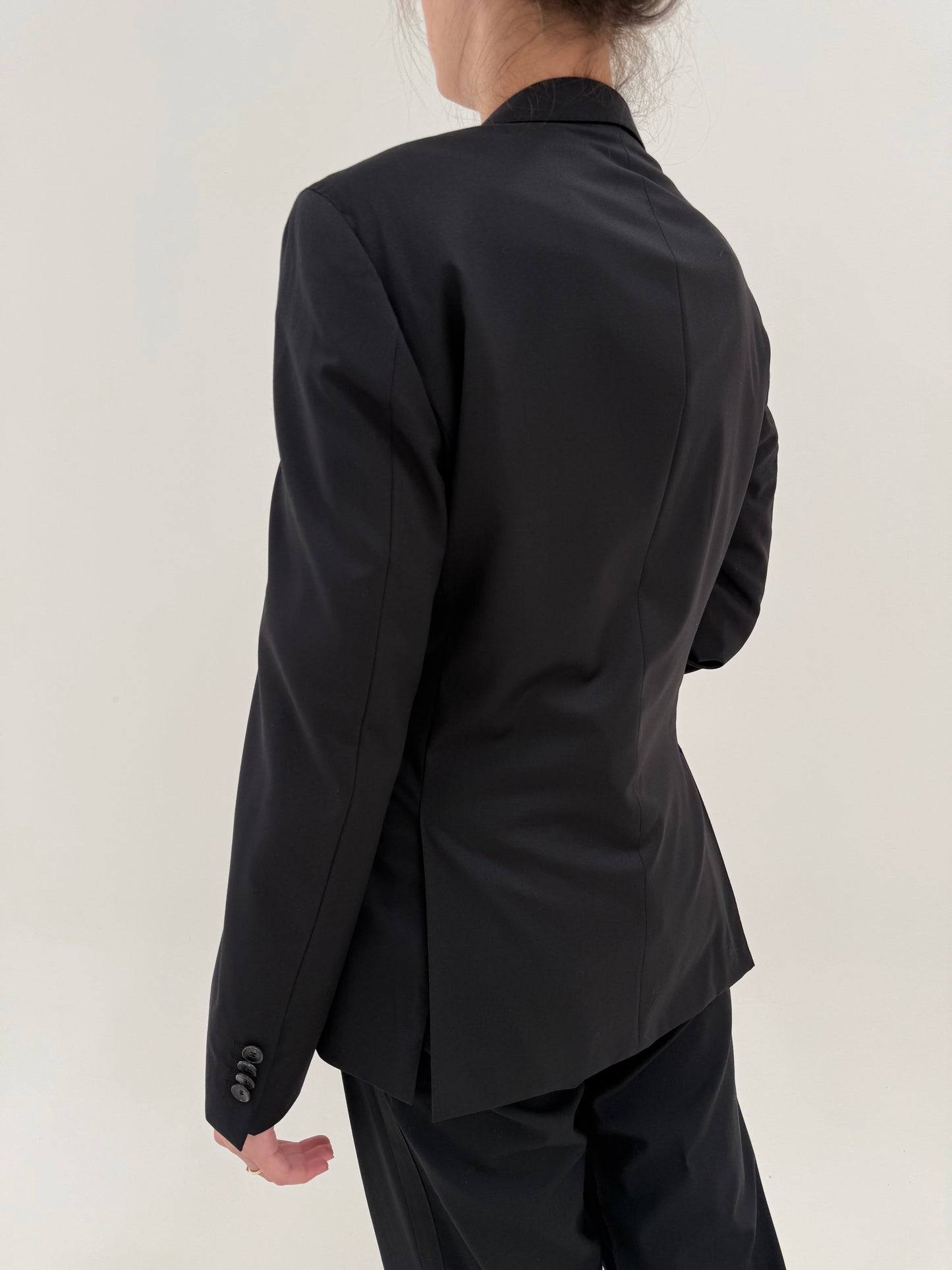 Sacou negru Hugo Boss din stofita ultra luxury super 120 de sezon cald sau seara