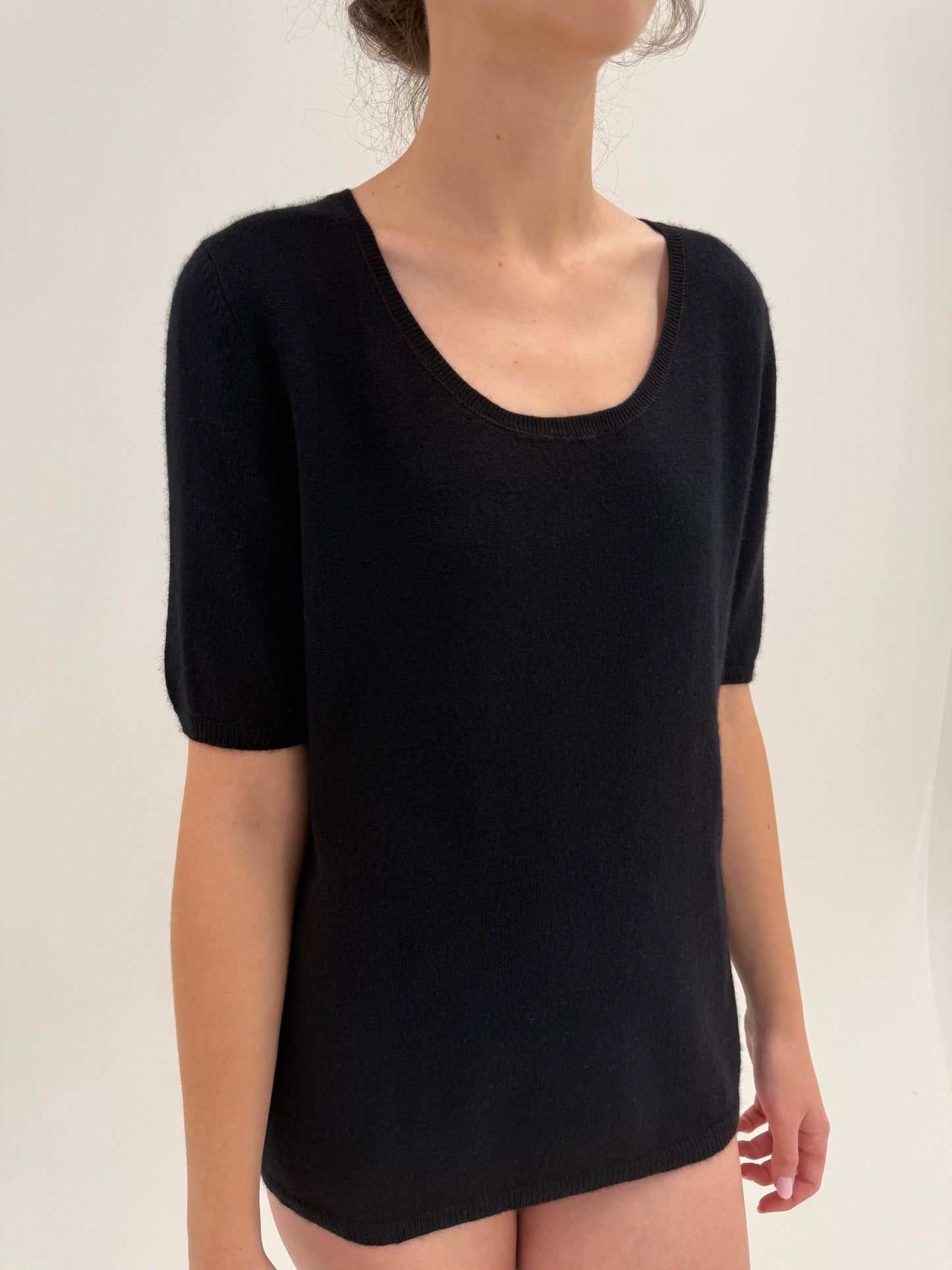 Top negru din cașmir multiply