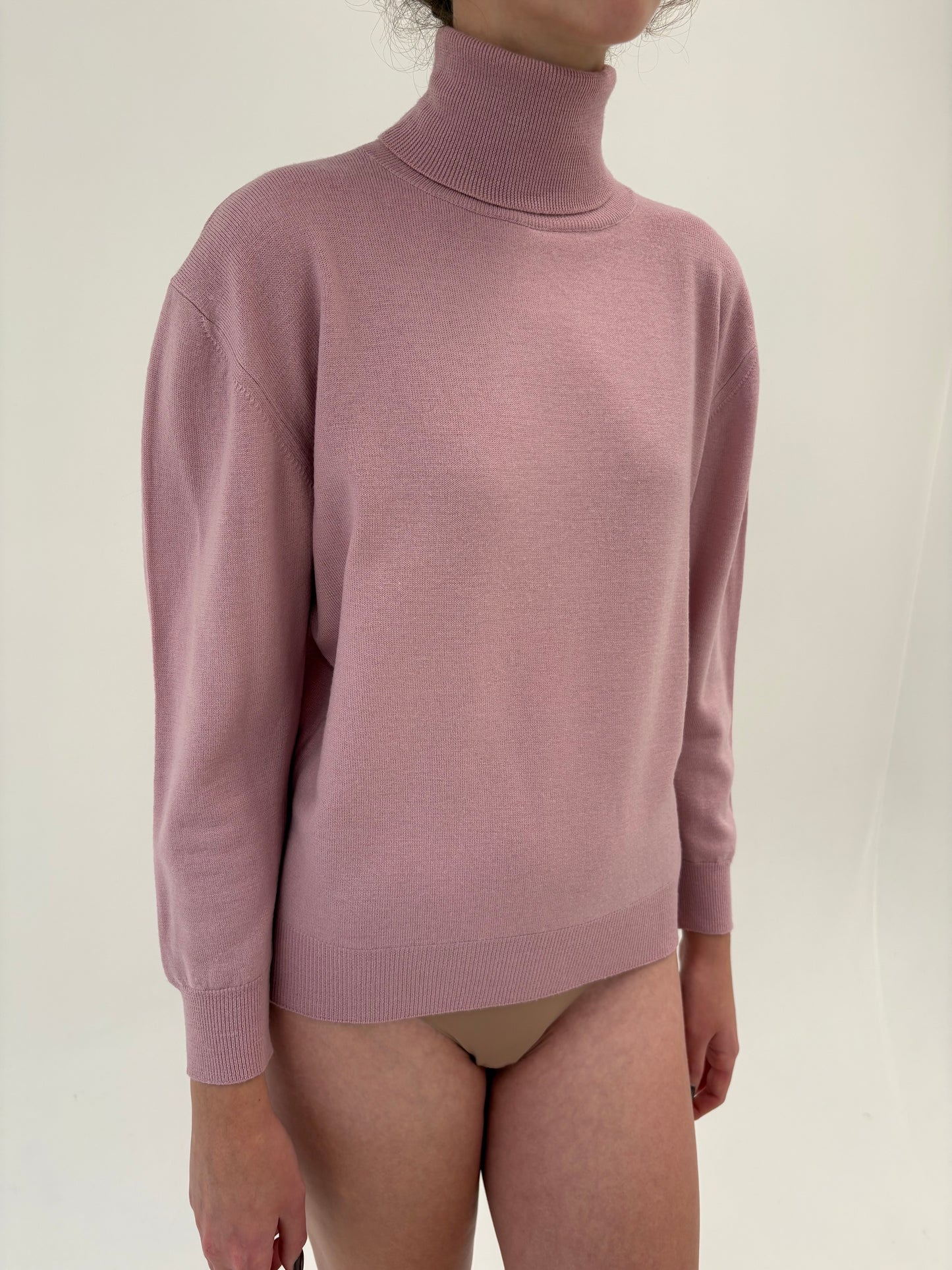 Maleta italiană powder pink petite din lana merino extrafina de gramaj mare