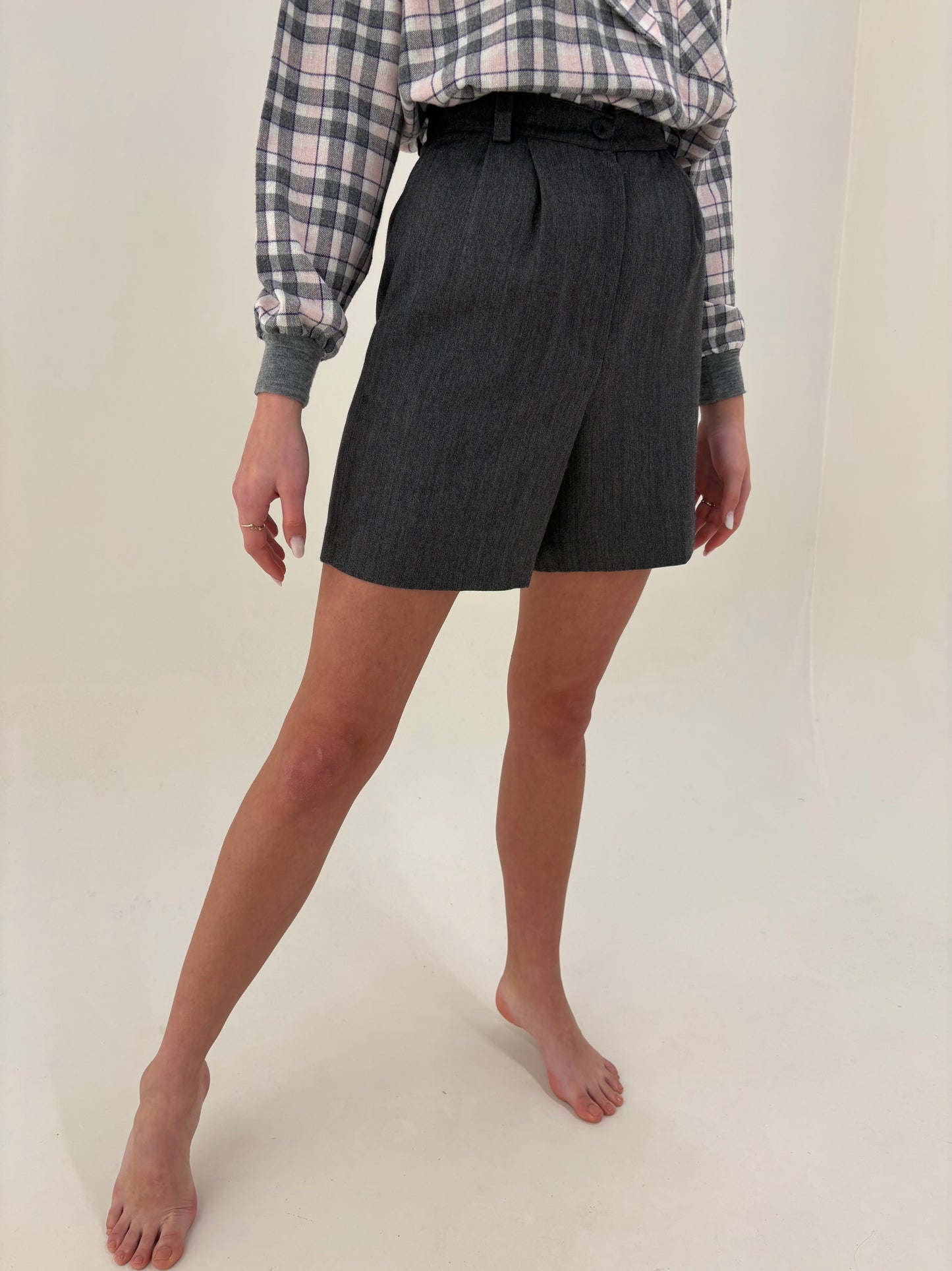 Pantaloni din lana extrafina cu talie ultra înaltă și pense