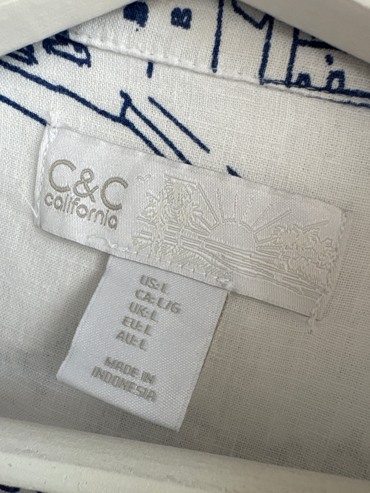 Rochie maxi din pânză cu print albastru cerneală și buzunare