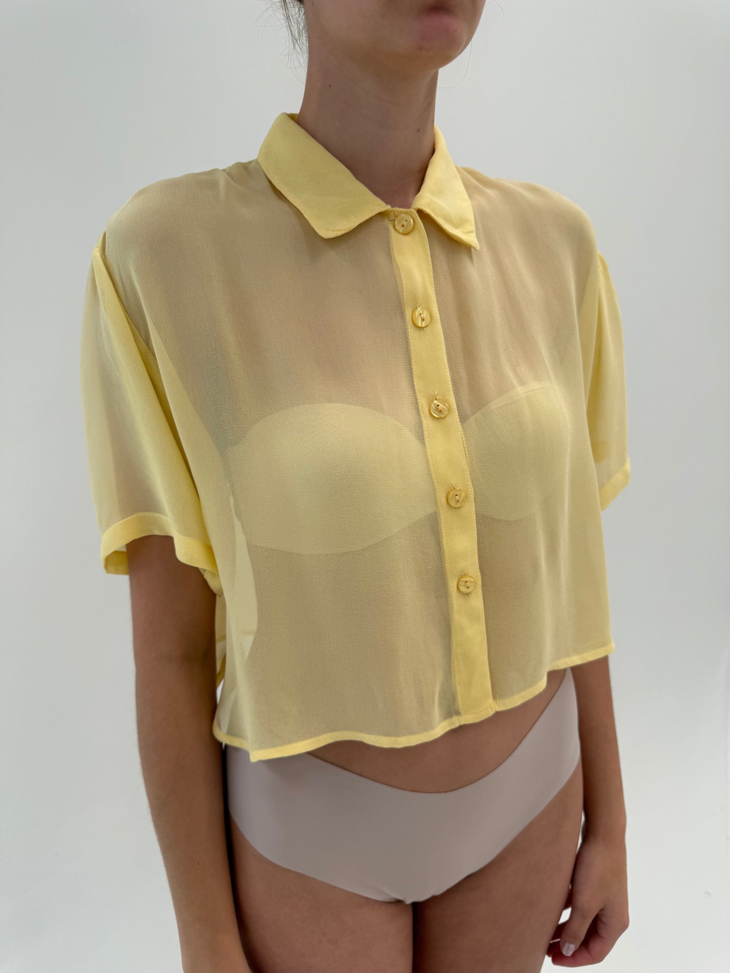 Cămașa super vaporoasă butter yellow in croi lejer cropped