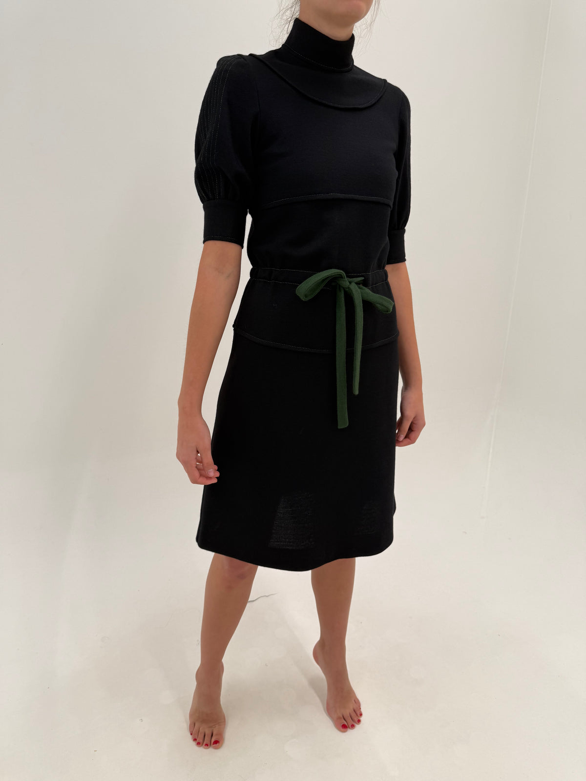 LBD old vintage anii 80 cu influențe super chic casual din stofă confort de mix de lana