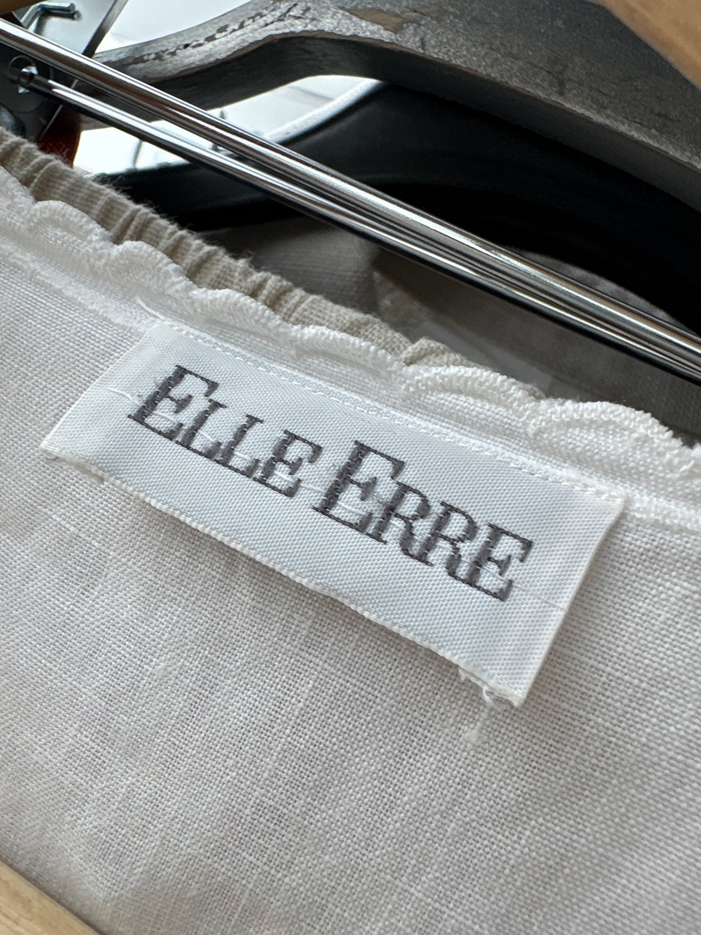 Top vintage cu dantelă și broderie manuală din cel mai fin in