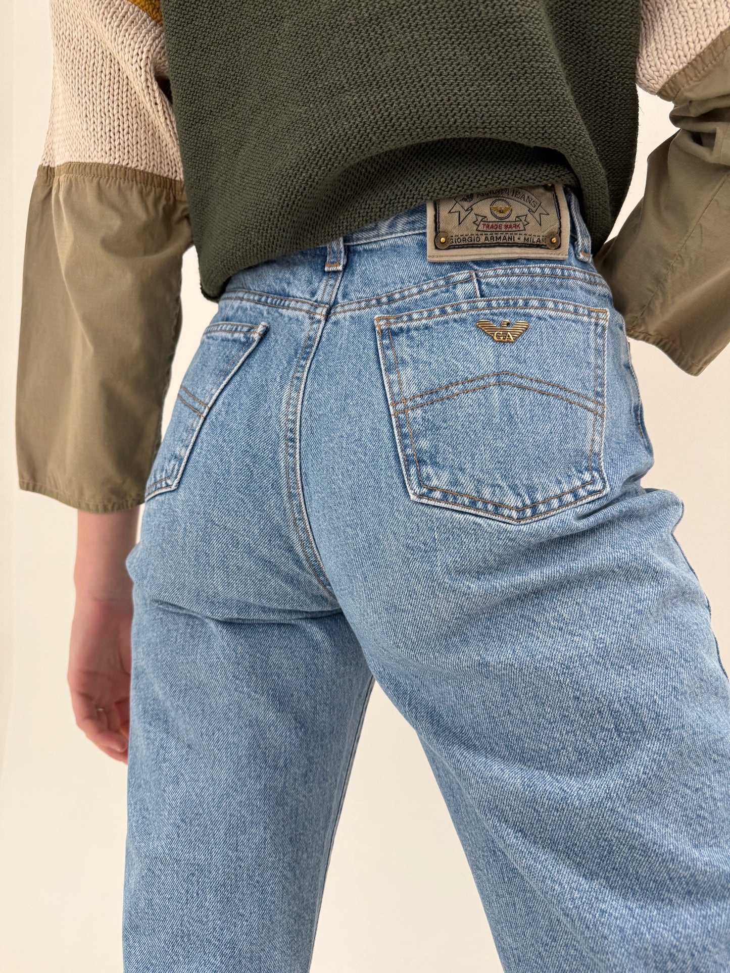 Jeans vintage Armani mom fit cu talie înaltă petite classic wash