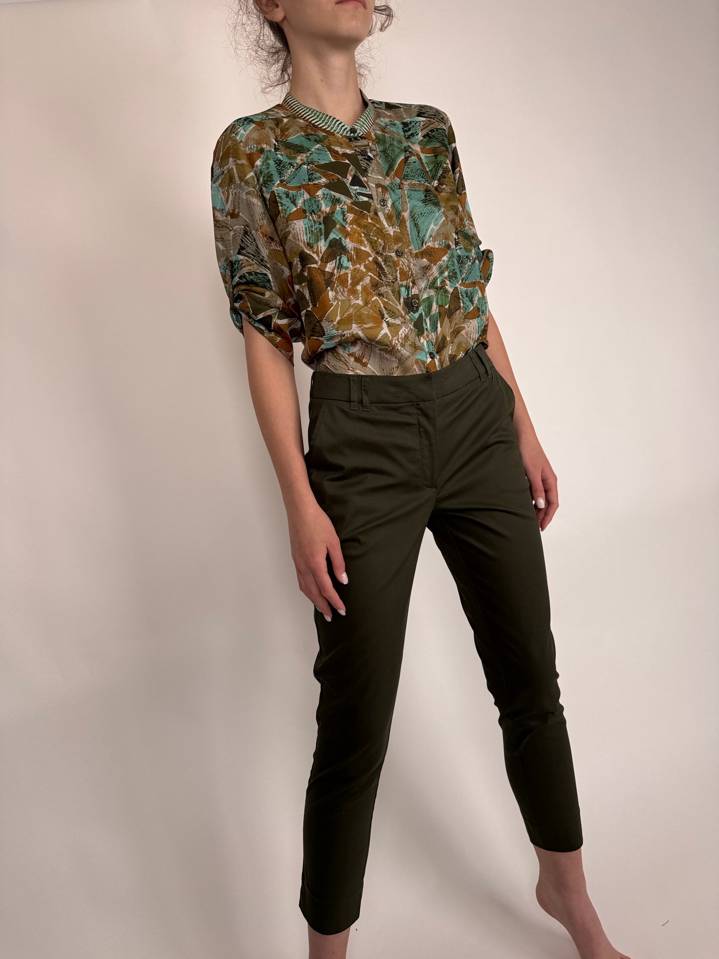Pantaloni clasici forest green din poplin premium de bun ca modelator