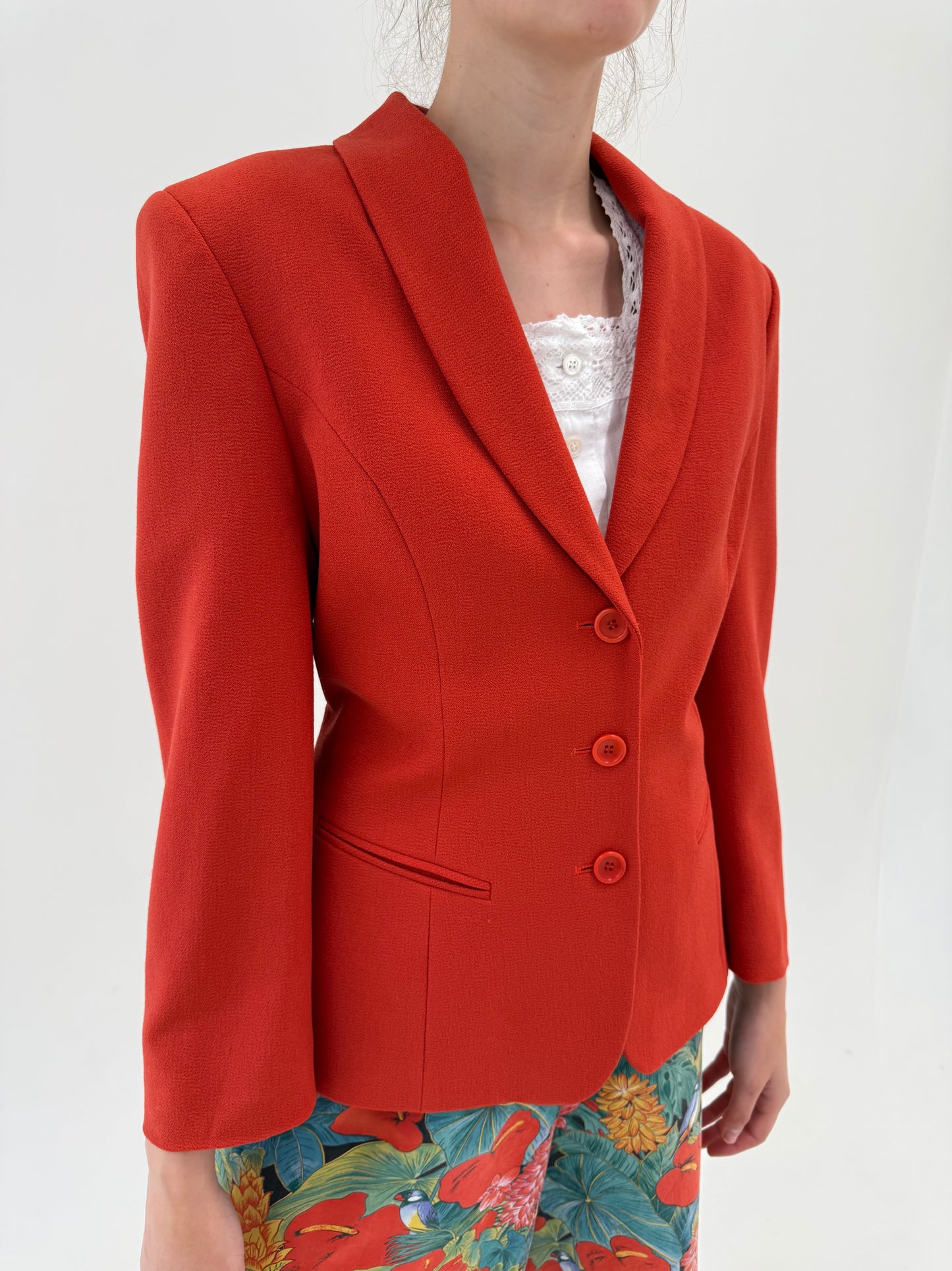 Sacou brick red in croi clasic ușor cambrat din stofita lightweight