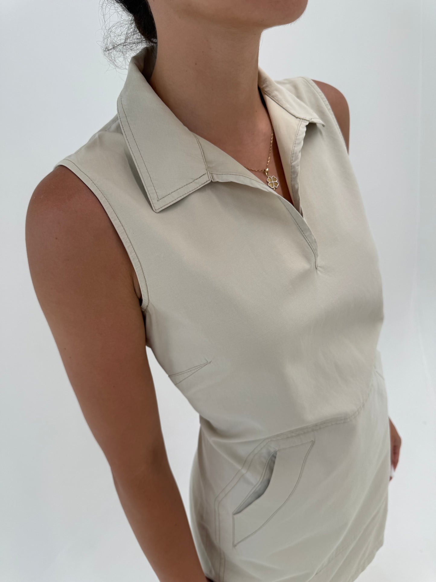 Rochie luxury Trussardi cu influențe casual din canvas sand nude