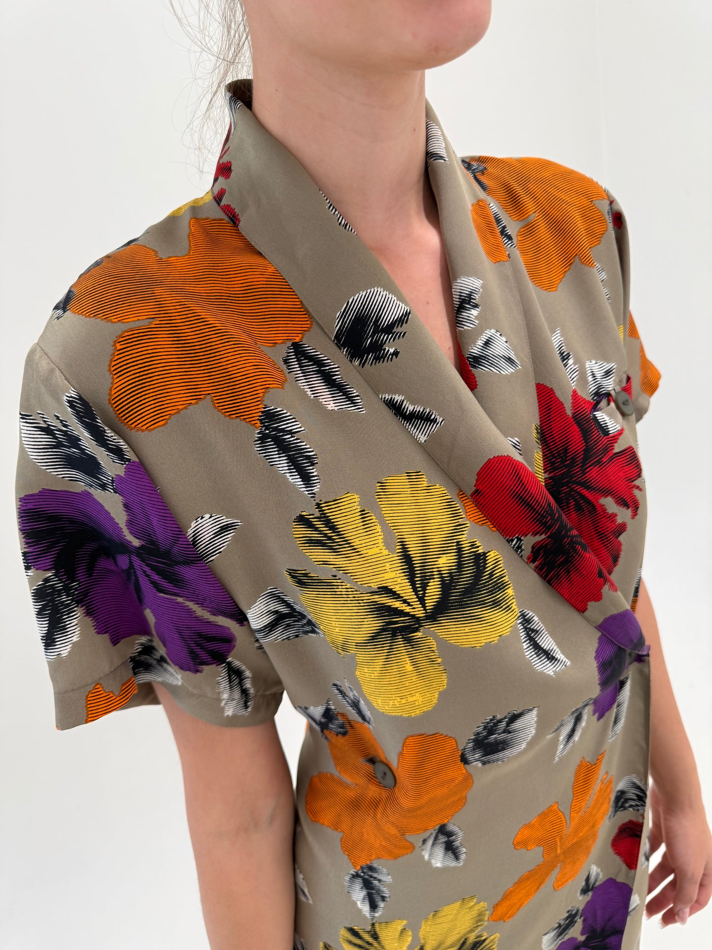 Rochie italiană din mătase naturală în croi amplu petrecut cu buzunare