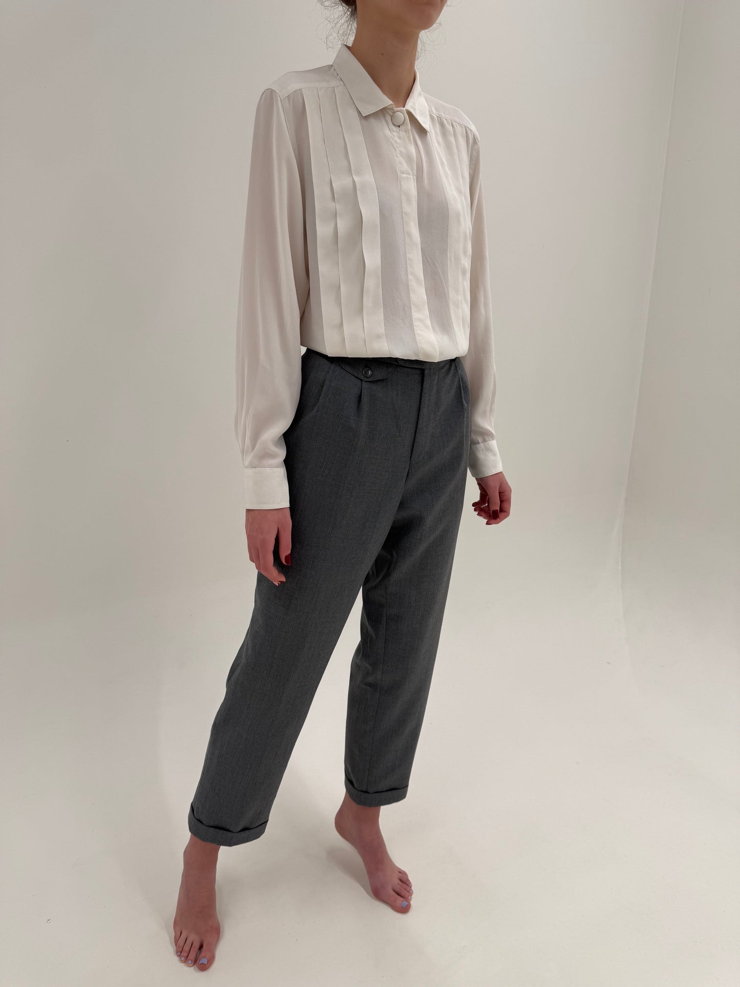 Pantaloni din stofă plină de lana extrafina cu pense