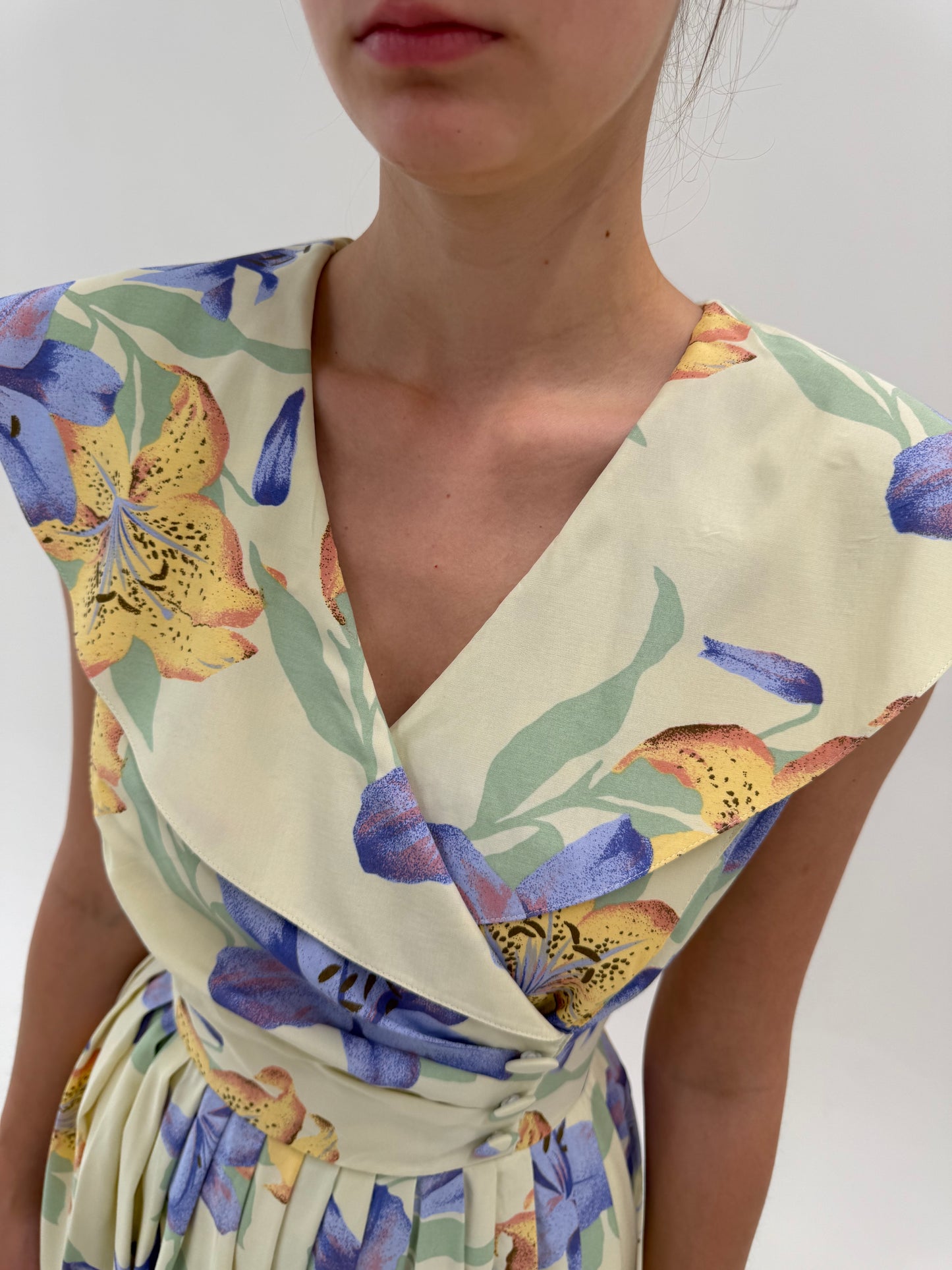 Rochie vintage în croi de ani 50 lime yellow pudrate cu print superb