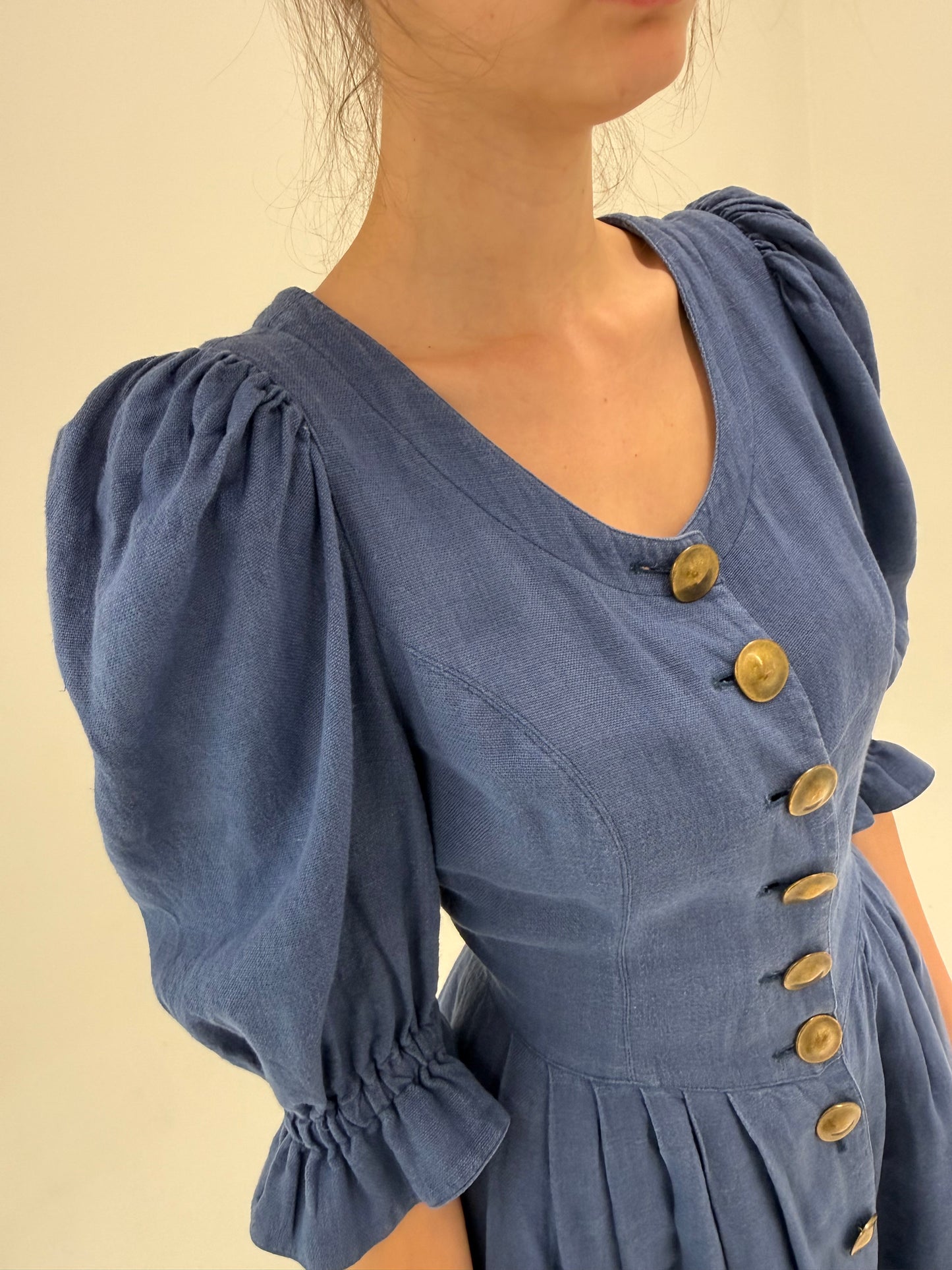 Rochie vintage maxi  jeans blue cu corsaj din pânză grea de in și umerinusor bufanți