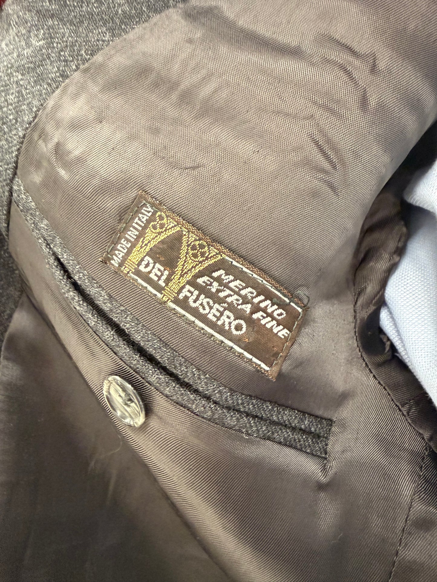 Costum italian din stofă groasa luxury de lana merino în croi actual