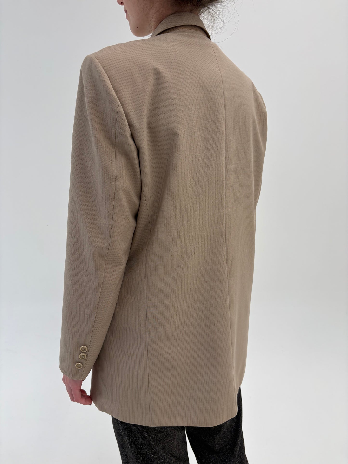 Sacou italian light nude din stofă de lana extrafina structurată