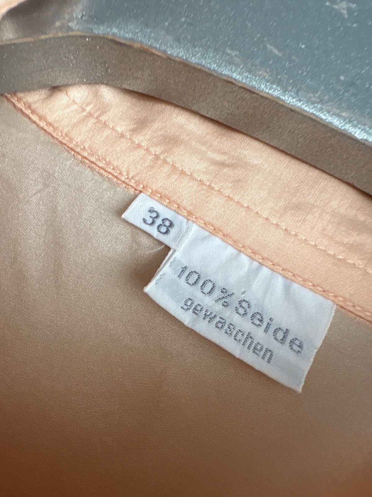 Cămașa vintage din mătase naturală light orange cu influențe casual