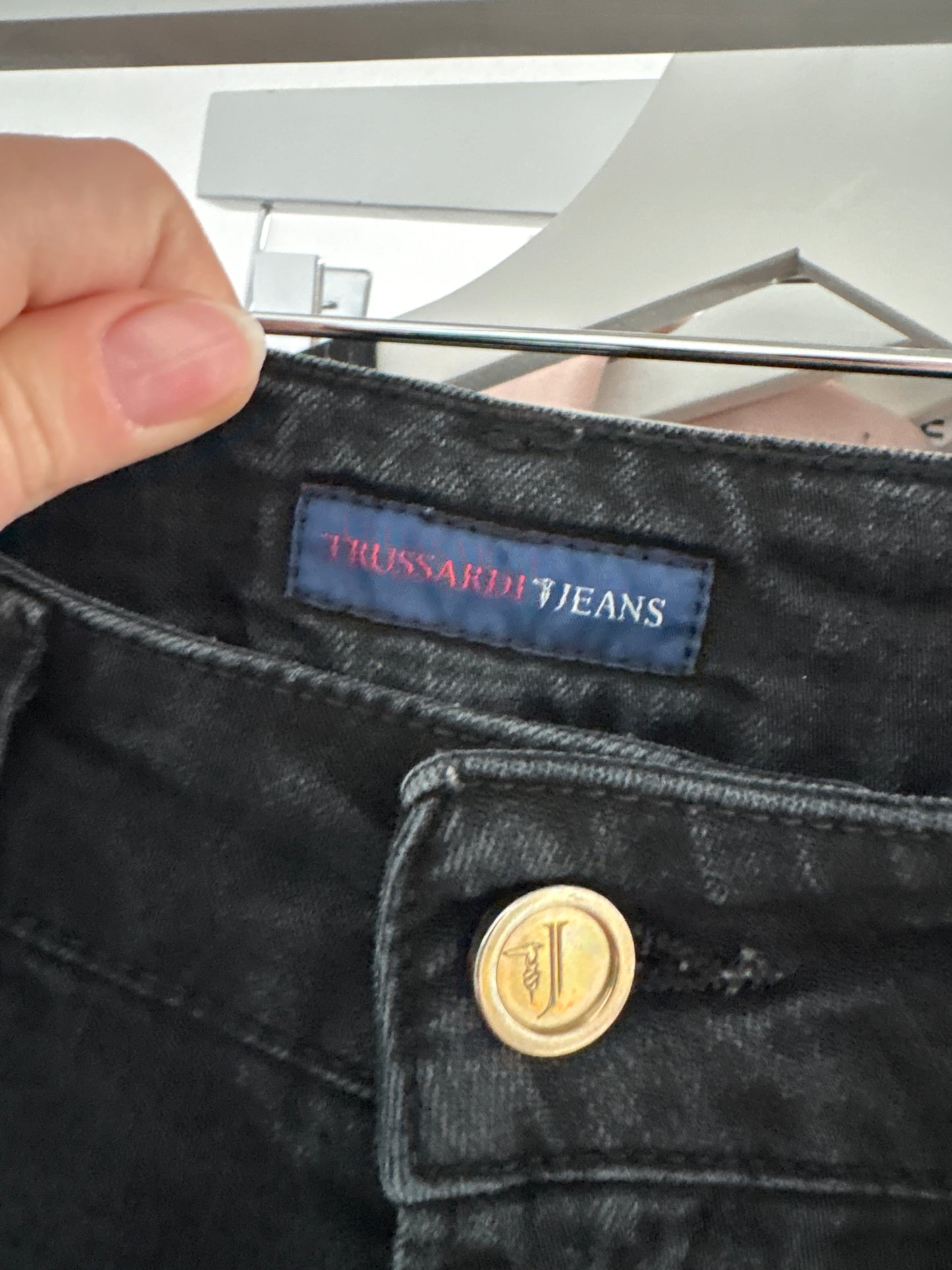 Jeans dark wash luxury petite Trussardi ușor modelatori în croi clasic