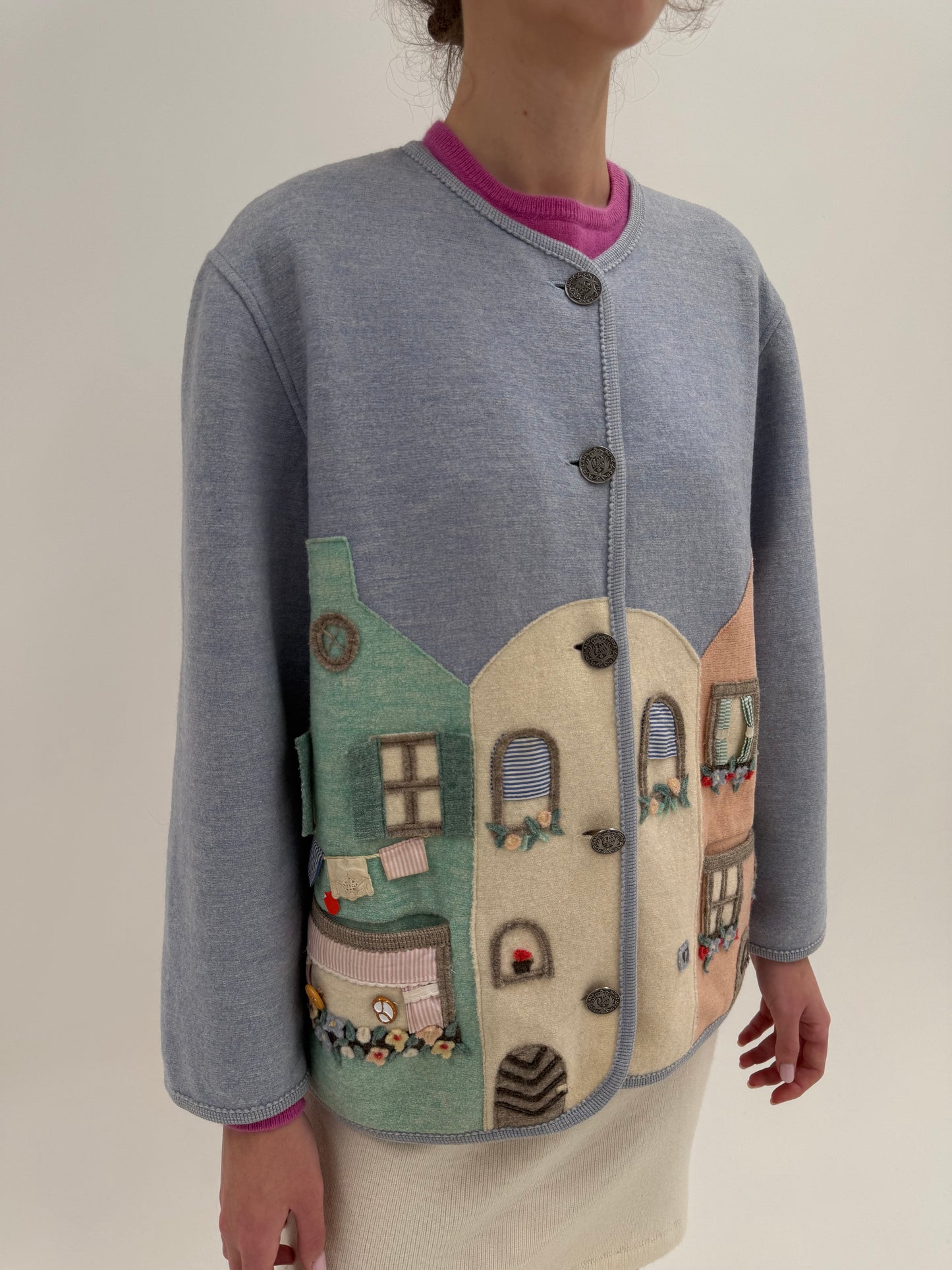 Jacheta premiul din boiled wool baby blue cu aplicații manuale